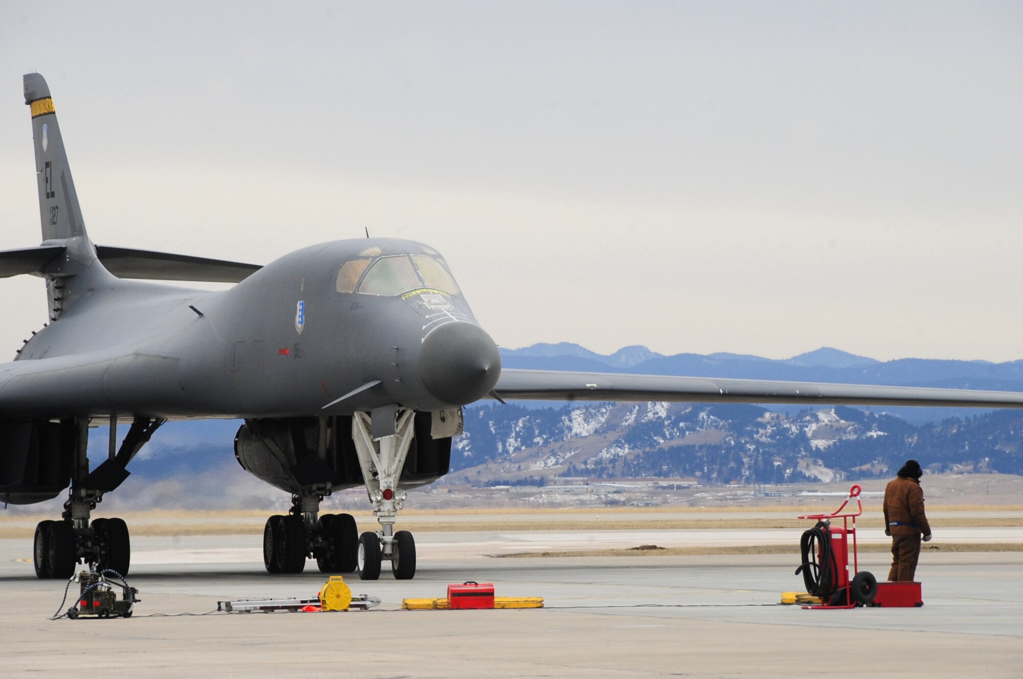ELLSWORTH AIR FORCE BASE, S.D. -- A B-1B Lancer from the 37th Bomb Squadron returns home after completing a six-month deployment in Southwest Asia, Jan. 26.  The B-1 can rapidly deliver massive quantities of precision and non-precision weapons against any adversary, anywhere in the world, at any time. (U.S. Air Force photo/Airman 1st Class Anthony Sanchelli)

