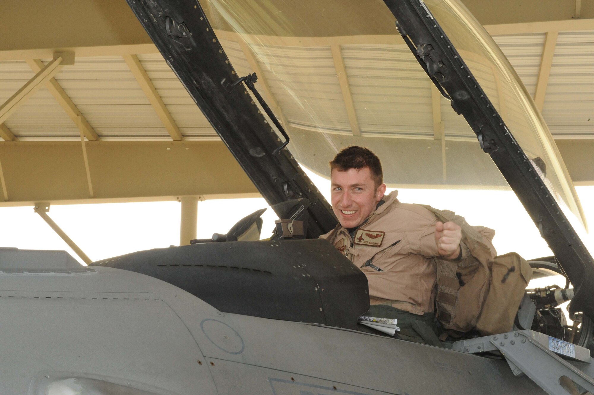 SHAW AIR FORCE BASE, S.C. -- Captain Jeff Shulman, 79th Fighter Squadron, returns from a four-month deployment to Afghanistan Jan. 23.  (U.S. Air Force photo/Senior Airman David Minor)