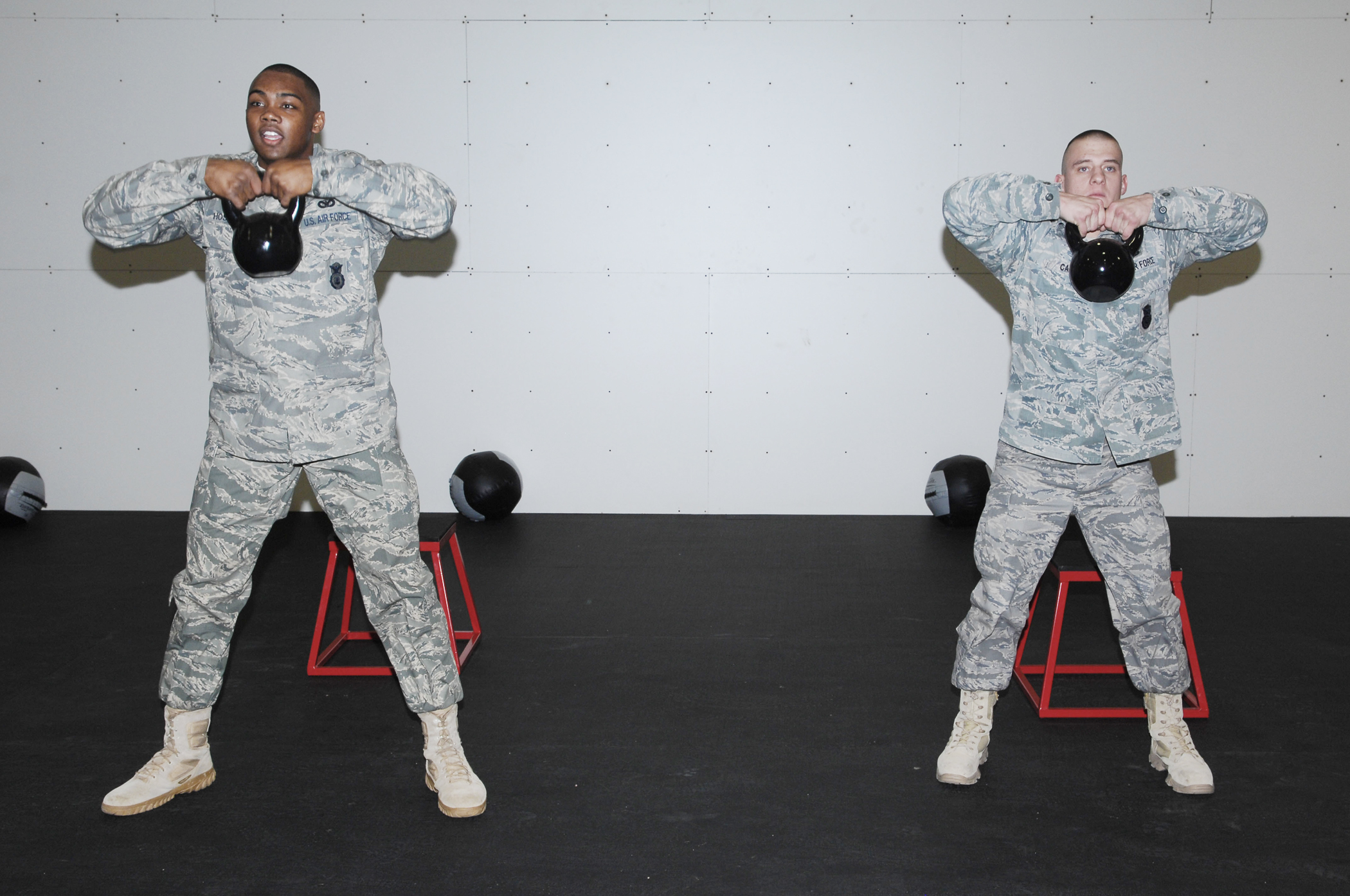 Luke opens combat PT center > Air Force > Article Display