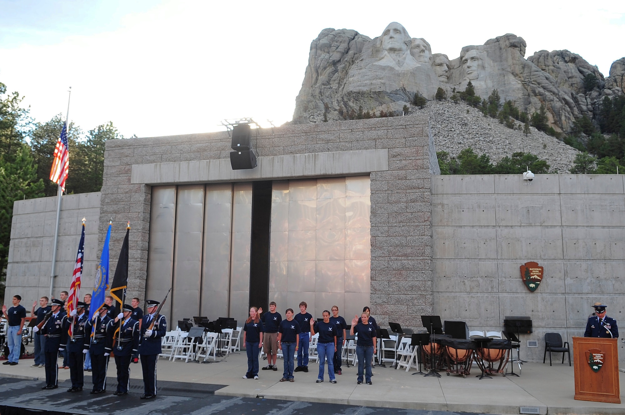 ELLSWORTH AIR FORCE BASE, S.D. – Future Airmen recite the oath of enlistment during the 2010 Independence Day celebration at Mt. Rushmore National Memorial, July 3.  Col. Jeffrey Taliaferro, 28th Bomb Wing commander, administered the oath. (U.S. Air Force Photo/Airman 1st Class Corey Hook)