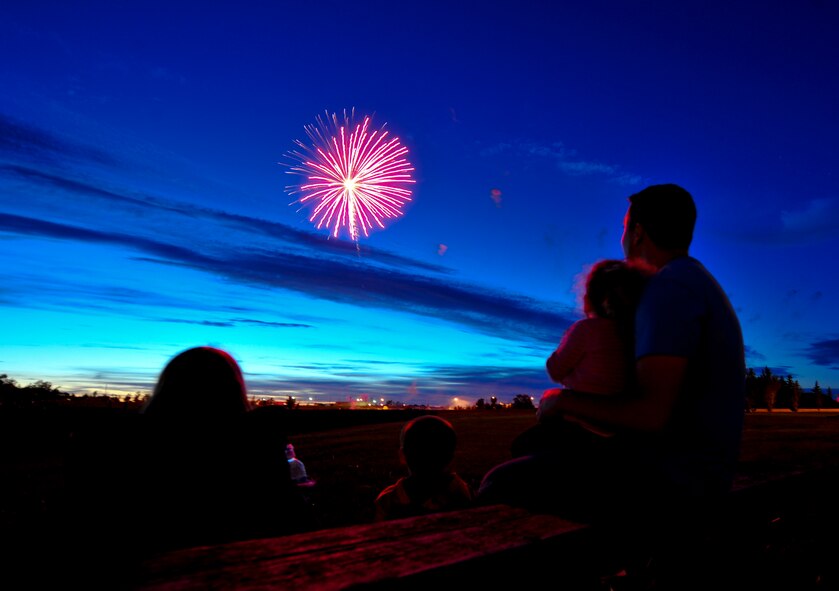 MINOT AIR FORCE BASE, N.D. – Tech. Sgt. Richard Aumann, 5th Maintenance Group, and his family enjoy the shock and awe of the Minot AFB fireworks display here July 4. Minot’s Airmen and their families enjoyed fun, festivities and fireworks both on- and off-base during the 2010 celebration of our nation’s independence. (U.S. Air Force photo by Master Sgt. Michael Gaddis)