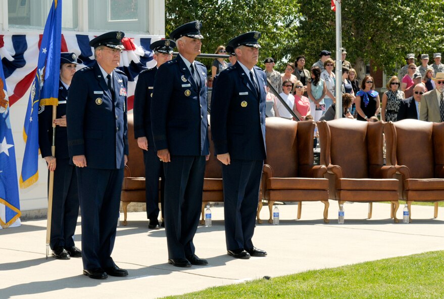 F.E. WARREN AIR FORCE BASE, Wyo. - Lt. Gen. Frank Klotz, Air Force Global
Strike Command commander, Maj. Gen. Roger Burg, Twentieth Air Force
commander, and Maj. Gen. C. Donald Alston stand at attention during a
Twentieth Air Force change of command ceremony July 1 at the Argonne Parade
Field. General Burg is retiring after almost 30 years of military service
while General Alston is taking over command of the nation's intercontinental
ballistic missile force (U.S. Air Force photo/Jeff Allred).