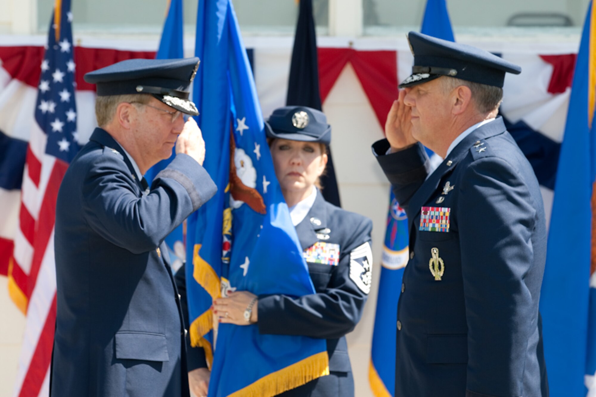 F.E. WARREN AIR FORCE BASE, Wyo. - Maj. Gen. C. Donald Alston, the new
Twentieth Air Force commander, salutes Lt. Gen. Frank Klotz, Air Force
Global Strike Command commander, after assuming command of the Twentieth Air
Force in a change of command ceremony here at the Argonne Parade Field July
1. This was the first change of command since Air Force Global Strike
Command took over responsibilities of the nation's intercontinental
ballistic missile force in December (U.S. Air Force photo/Jeff Allred).