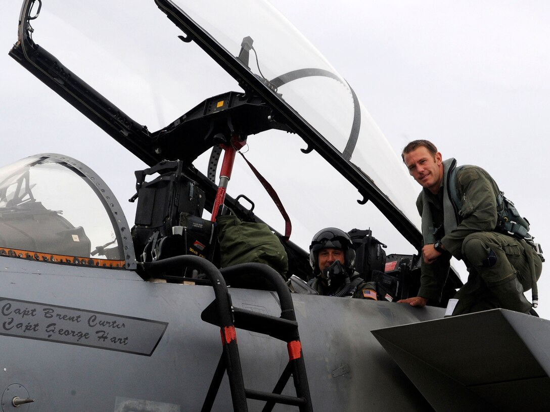 LANGLEY AIR FORCE BASE, Va. – Mr. Dan Friedkin, Air Combat Command heritage flight pilot receives an orientation flight June 30, from Capt. Brent “Crush” Tittle, 71st Fighter Squadron pilot. (U.S. Air Force photo/Senior Airman Dana Hill)