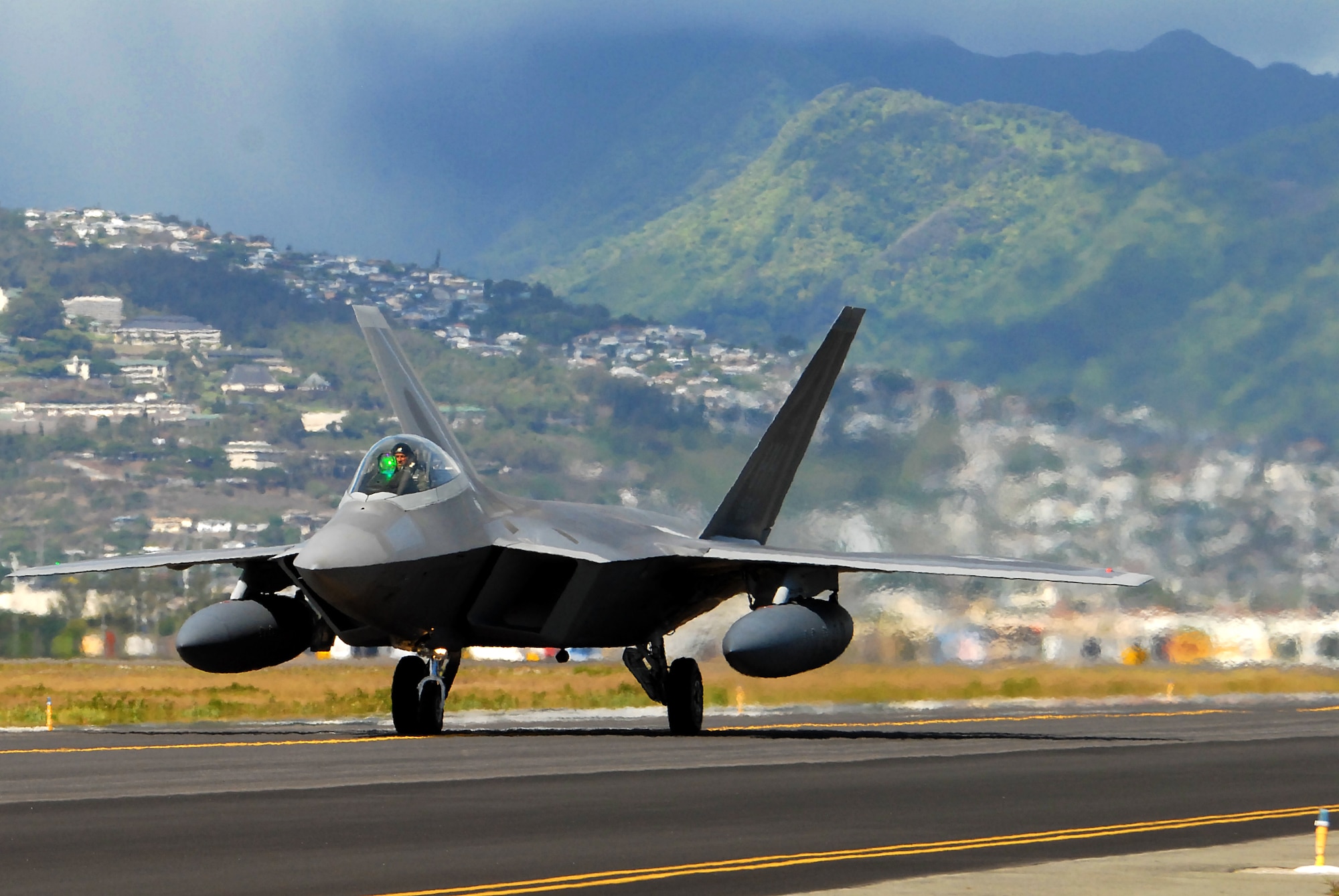 JOINT BASE PEARL HARBOR HICKAM, Hawaii ? The F-22 Raptor lands here, July 2. The 199th Fighter Squadron of the Hawaii Air National Guard is transitioning from the F-16 and will serve as the only Air National Guard led joint Guard and Active Duty squadron in the Pacific and the second in the U.S. Air Force. (U.S. Air Force photo/Staff Sgt. Mike Meares)