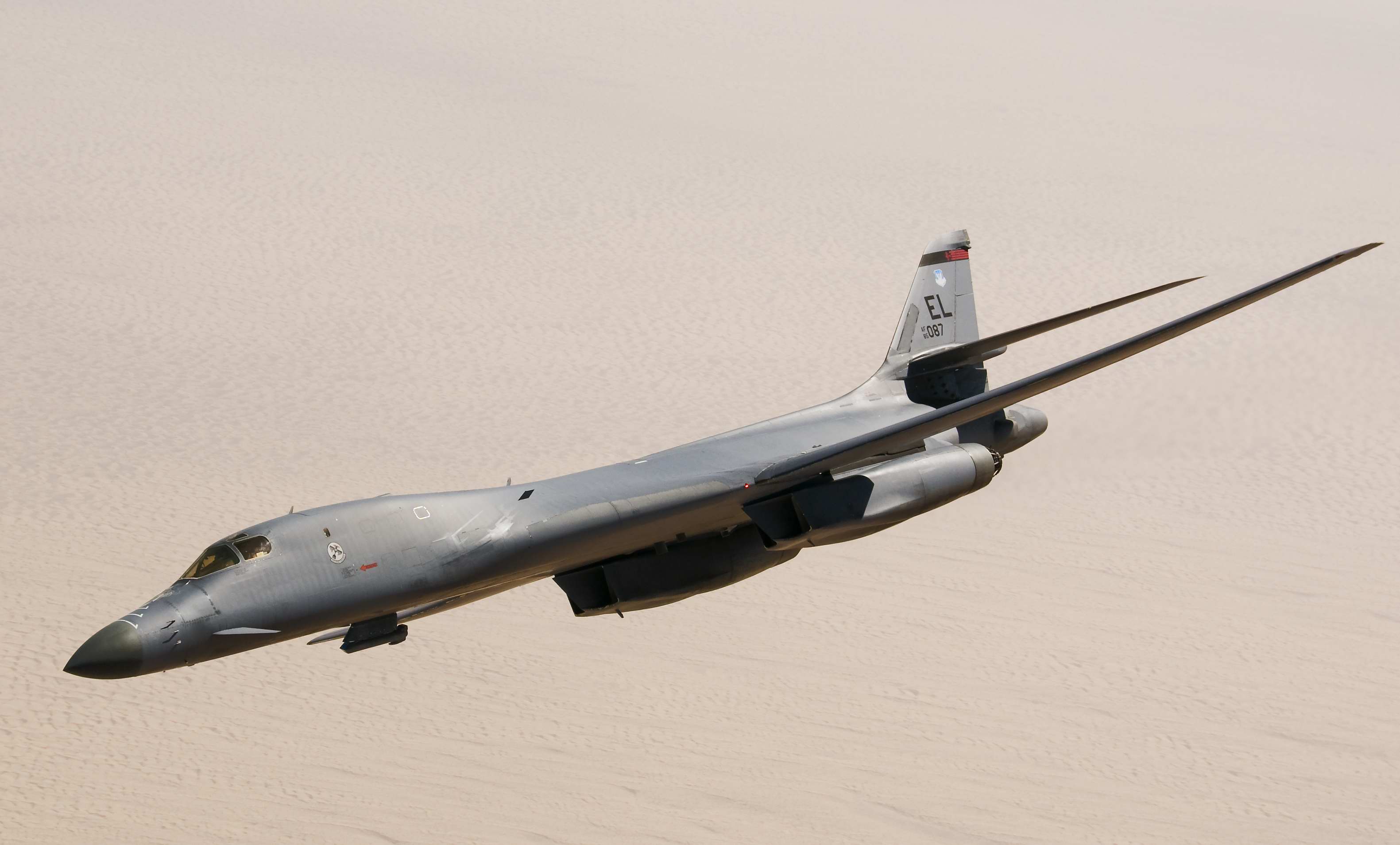B 1b lancer википедия
