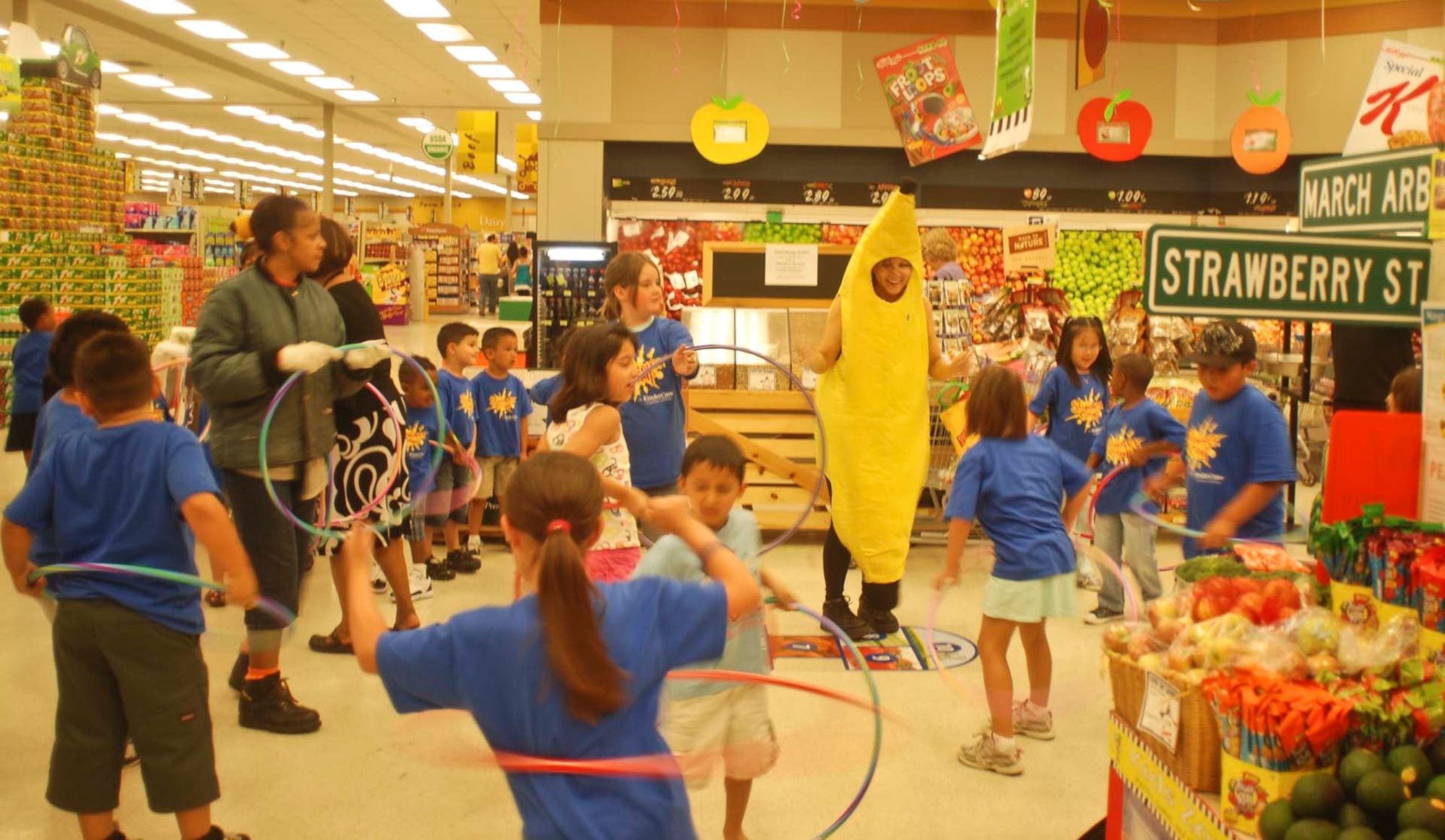 Lively displays and interactive projects encouraged kids to eat fresh fruits and vegetables and to exercise regularly.  (U.S. Air Force photo by Megan Just)