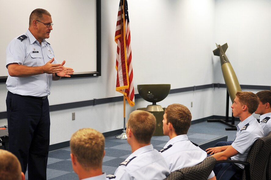 MINOT AIR FORCE BASE, N.D. -- Col. Charles Patnaude, 5th Operations Group commander, speaks to U.S. Air Force Academy cadets here July 12. As part of a base visit, cadets get a first-hand look at how Minot AFB supports the Air Force’s nuclear and conventional missions. (U.S. Air Force photo by Senior Airman Michael J. Veloz)