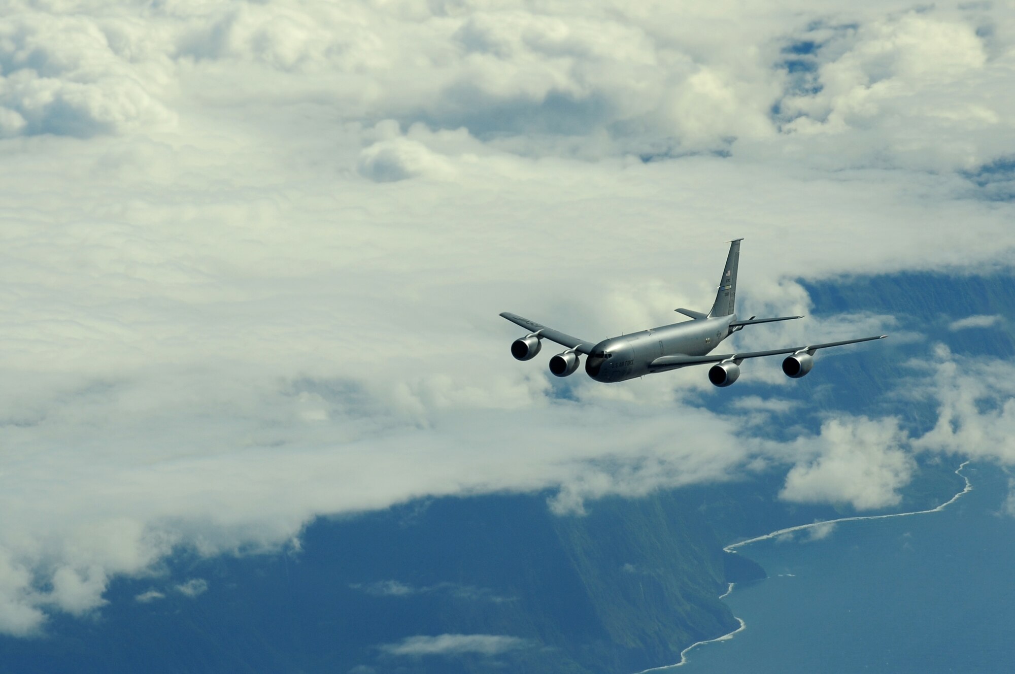 PEARL HARBOR (July 10, 2010) A KC-135 stratotanker assigned to the 465th Air Refueling Squadron flies a mission to support Rim of the Pacific (RIMPAC) 2010 exercises. RIMPAC is a biennial, multinational exercise designed to strengthen regional partnerships and improve multinational interoperability. (U.S. Air Force photo by Tech. Sgt. Jacob N. Bailey/Released)