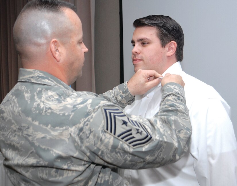 Honorary commanders benefit Luke > Luke Air Force Base > Article Display