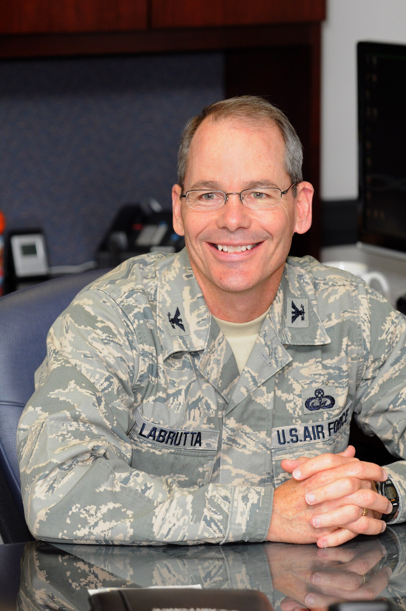 Col. Bob LaBrutta shares his vision for the 72nd Air Base Wing Wildcatters three weeks after taking the reigns. (Air Force photo by Dave Faytinger)