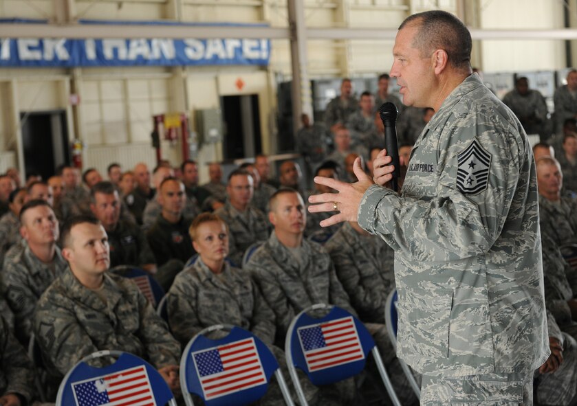 MOODY AIR FORCE BASE, Ga. -- Chief Master Sgt. Scott Dearduff, 9th Air Force command chief, speaks with members of the senior NCO tier during a base visit here July 16. Chief Dearduff will be having his retirement ceremony at Shaw Air Force Base, S.C., on July 23. (U.S. Air Force photo by Airman 1st Class Benjamin Wiseman/RELEASED)