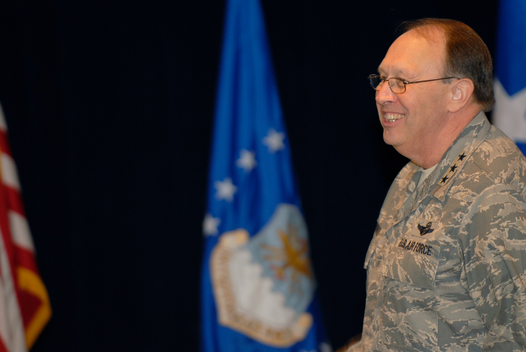 VANDENBERG AIR FORCE BASE, Calif. -- Lt. Gen. Charles Stenner Jr., the Chief of Air Force Reserve, talks with Air Force reservists from the 9th Space Operations Squadron at the Pacific Coast Club here Tuesday, July 20, 2010.  General Stenner spoke about the reservists positive impact toward on Air Force Reserve mission as well as the Air Force.  (U.S. Air Force photo/Senior Airman Andrew Satran) 

 

 