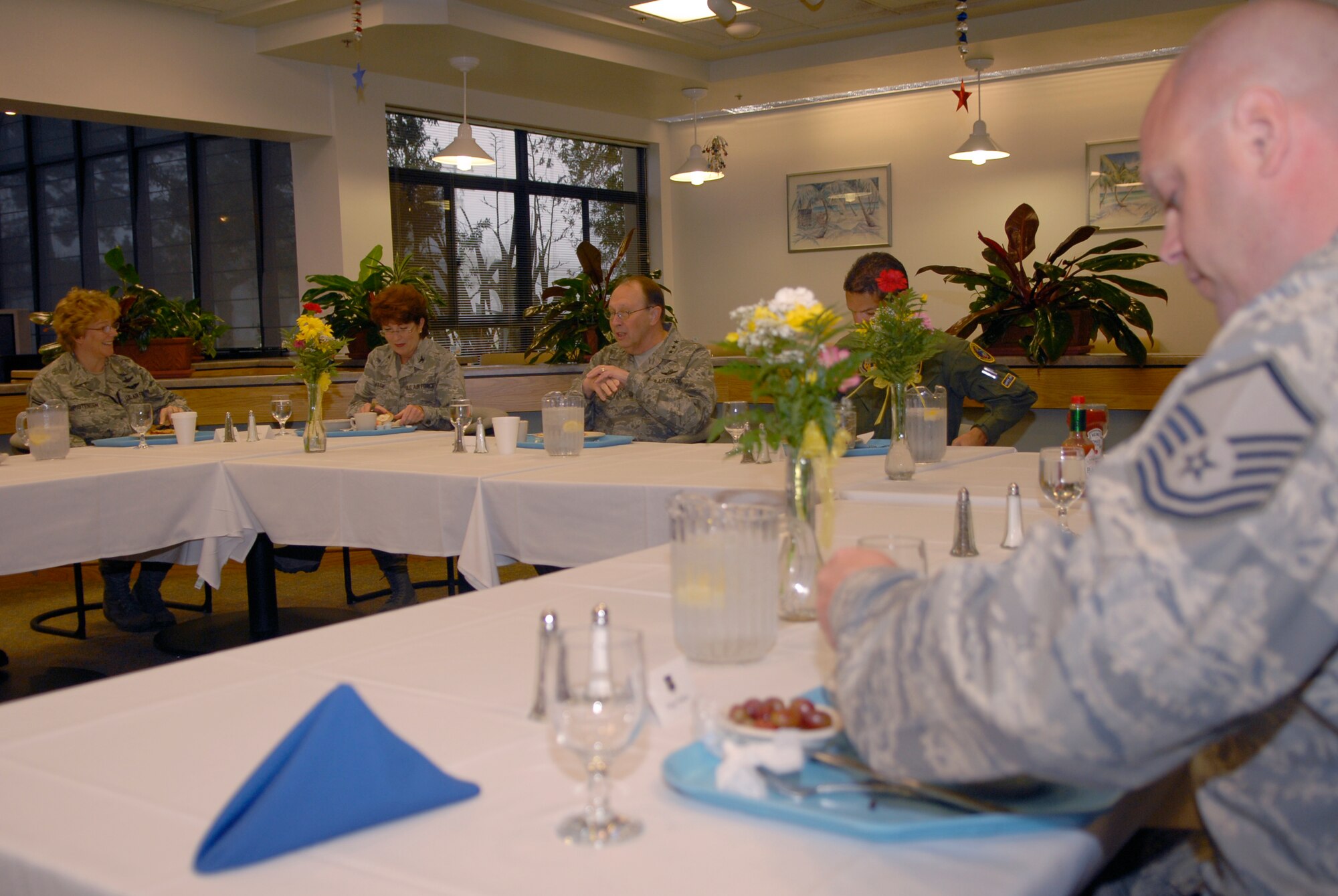 VANDENBERG AIR FORCE BASE, Calif. -- Eating breakfast with senior NCO's from the 9th Space Operations Squadron, Lt. Gen. Charles Stenner Jr., the Chief of Air Force Reserve, speaks with members of the 9th SOPS at Breakers Dining Facility here Tuesday, July 20, 2010.  This was General Stenner's first visit to Vandenberg.  (U.S. Air Force photo/Senior Airman Andrew Satran) 

 