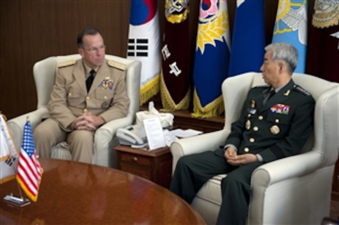 Chairman of the Joint Chiefs of Staff Adm. Mike Mullen, U.S. Navy, meets with South Korean Chairman of the Joint Chiefs of Staff Army Gen. Han Min-goo during a visit to Seoul on July 20, 2010.  Mullen is in Korea with Secretary of Defense Robert M. Gates and Secretary of State Hillary Clinton to participate in counterpart talks underscoring the alliance between the two nations.  