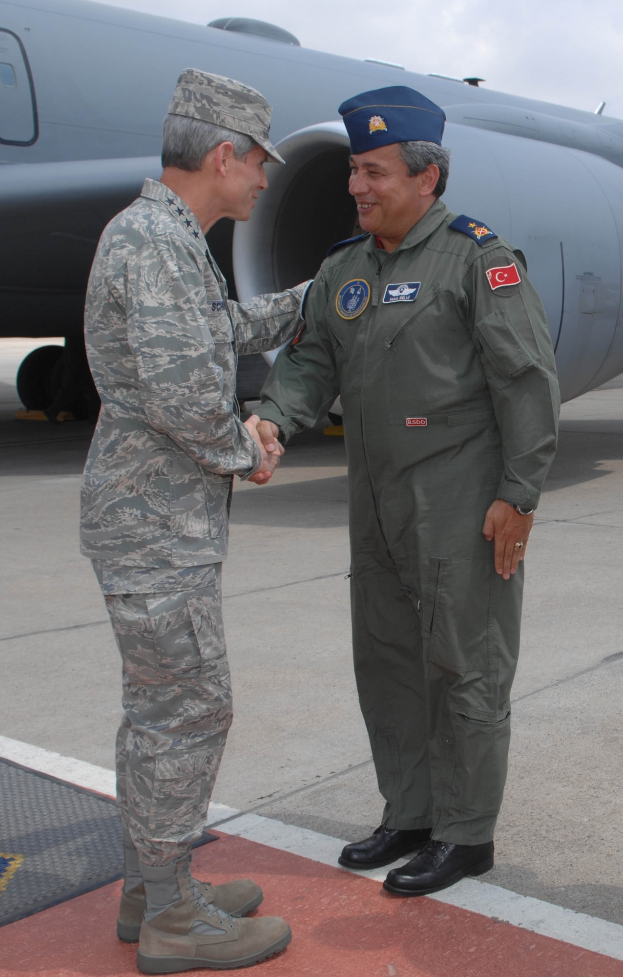 Air Force Chief of Staff Gen. Norton Schwartz is welcomed to Incirlik Air Base by Brig. Gen. Haluk Selvi, 10th Tanker Base commander, July 21, 2010. The Air Force’s top uniformed officer toured work areas, visited with Airmen around the base and addressed issues affecting the Air Force with more than 500 Airmen during an all call. (U.S. Air Force photo/Tech. Sgt. Valda G. Wilson)