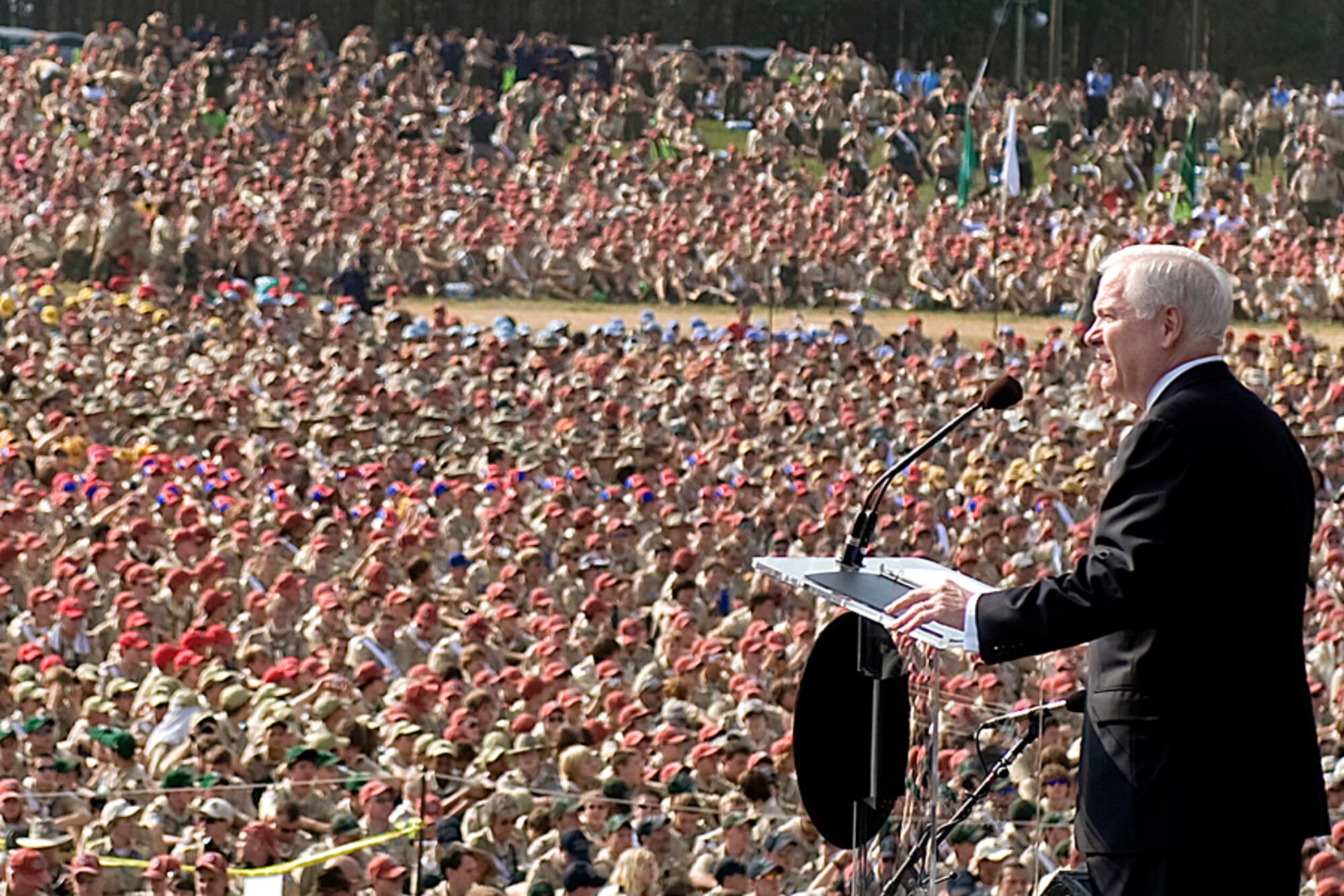 Defense Secretary Robert M. Gates addresses an audience of more than 45,000 July 28, 2010, during the 2010 National Boy Scout Jamboree at Ft. AP Hill, Va.  The massive group of Boy Scouts from all across America came to the 12,000-acre site for 10 days to celebrate the organization's 100-year anniversary.  (Defense Department photo/Cherie Cullen)