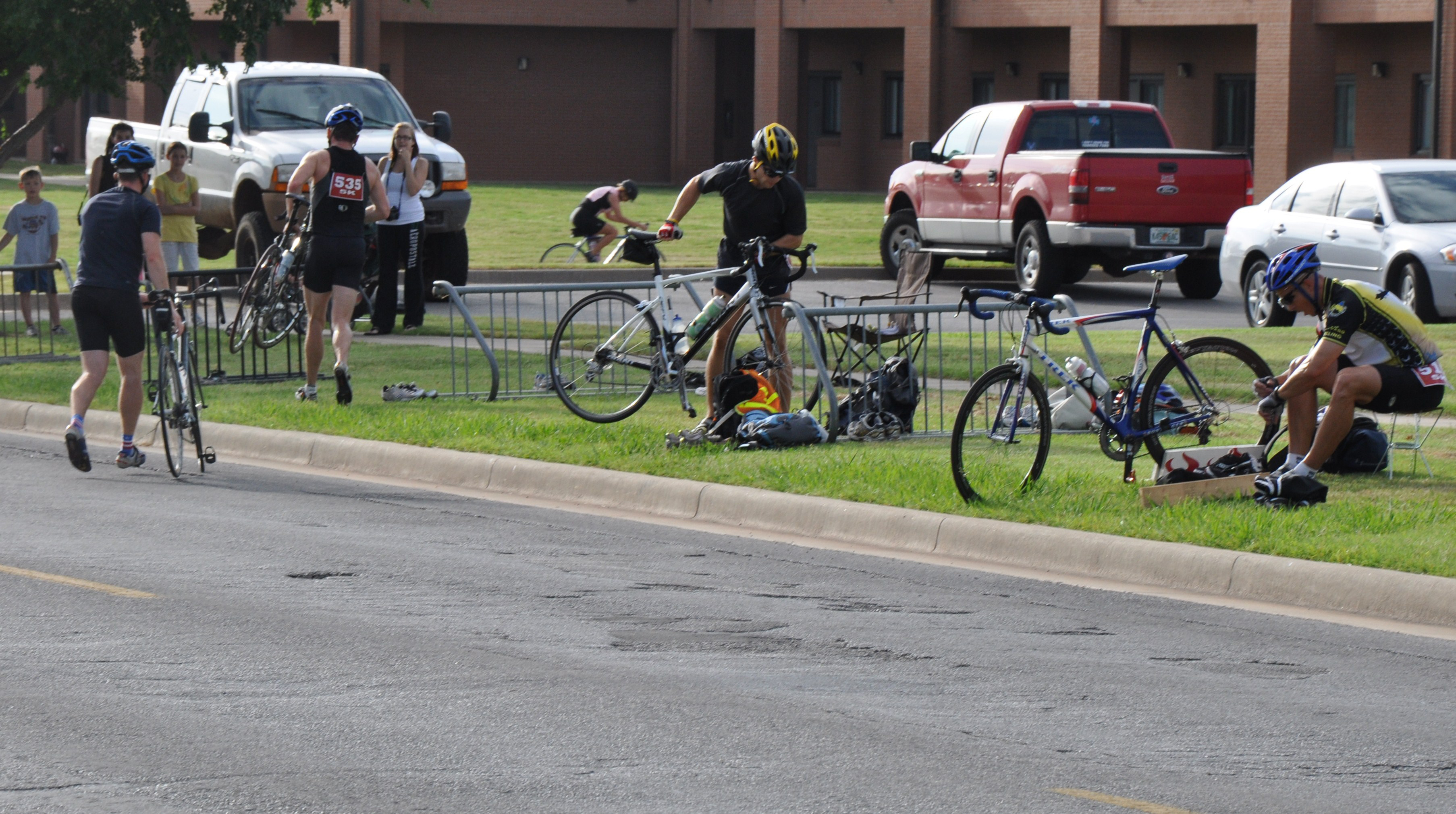 Sheppard members set the pace in minibiathlon > Air Education and