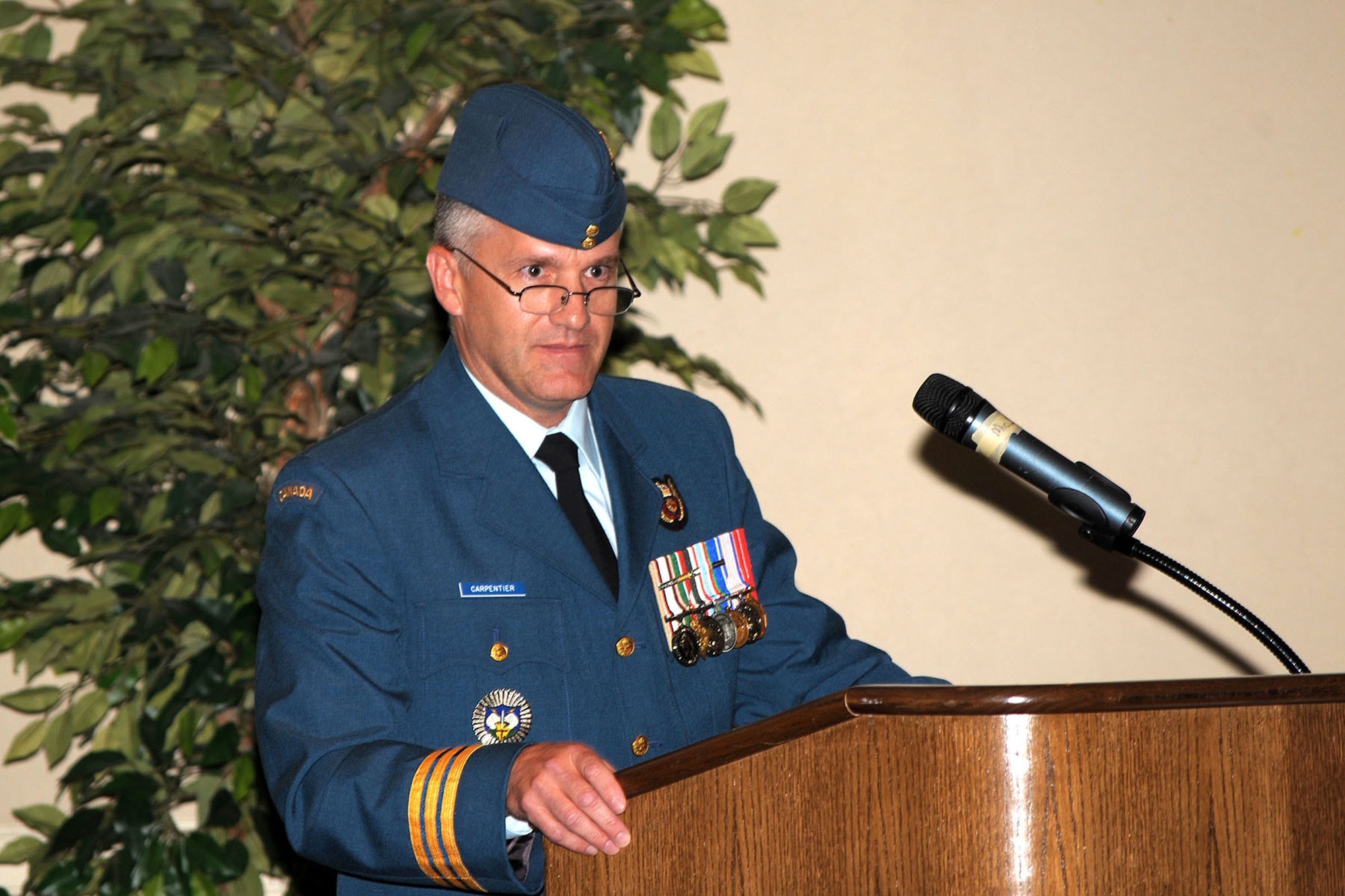 Lt. Col. Patrick Carpentier took command of the 552nd Air Control Wing Canadian Component during a ceremony here recently. Colonel Carpentier comes from commanding the 12th Radar Squadron, tactical mobile radar. (Air Force photo by Megan Davis)