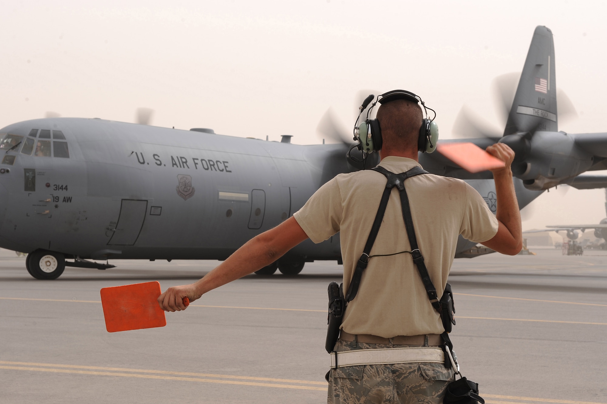 Maintainers keep C-130J's flying in Kandahar > Air Mobility Command ...