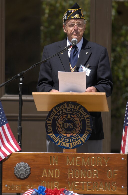 SAN LUIS OBISPO, Calif. --  Frank Rowan, the director of the American Legion San Luis Obispo Post 66 Memorial Day service gives his opening remarks and speaks about the history of Memorial Day and the sacrifices made by veterans during a service here Monday, May 31, 2010.  (U.S. Air Force photo/Senior Airman Andrew Lee) 