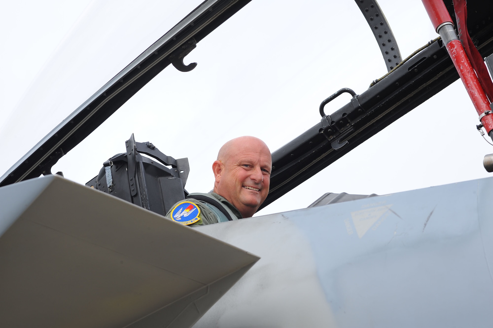 LANGLEY AIR FORCE BASE, Va –  Steve Mallon, Langley Civic Leaders Association president, prepares for an orientation flight in an F-15 Eagle June 3.  The association addresses the need for communication between Langley personnel and the local community and supports several base activities and programs. (U.S. Air Force photo/Staff Sgt. Barry Loo)