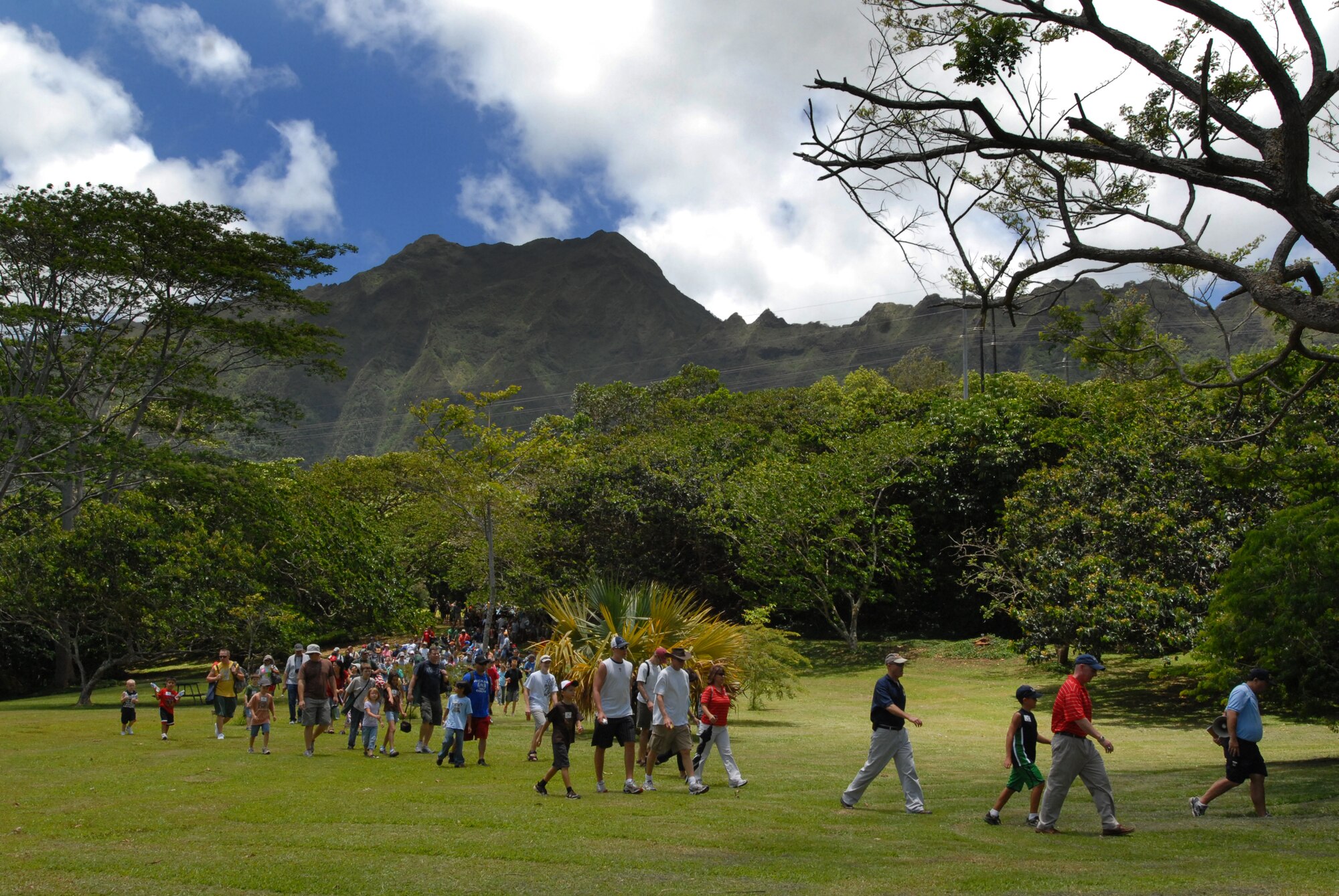 JOINT BASE PERAL HARBOR HICKAM, Hawaii  -- More than 300 people make their way down to the fishing site during the Friends of Hickam Keiki Fishing Tournament June 2 at the Ho`omaluhia Botanical Gardens. Keiki, the Hawaiian word for children, caught 732 fish at the 11th Annual Keiki Fishing Tournament. This is the 11th straight year the Friends of Hickam has hosted the event for more than 200 children every year. (U.S. Air Force photo/SSgt. Mike Meares)