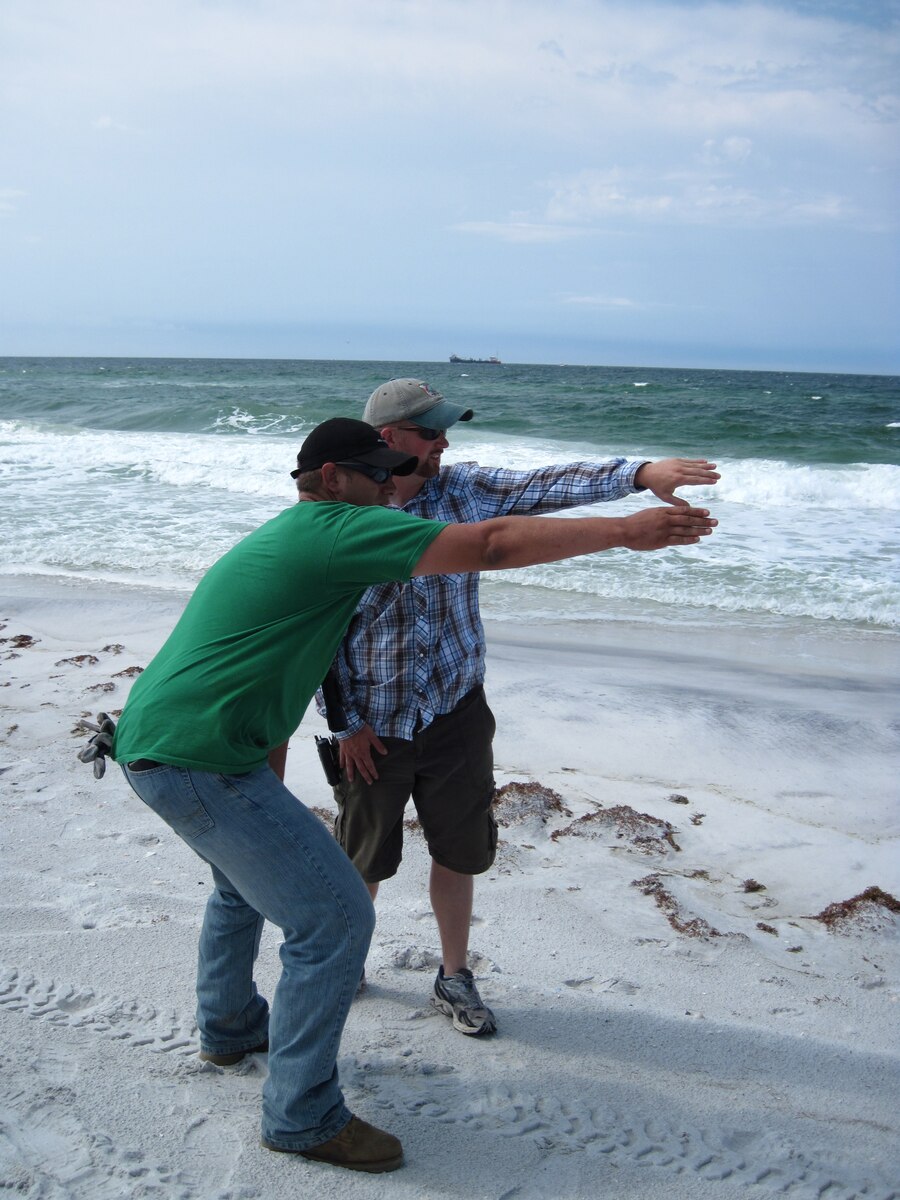 Oil reaches Eglin beaches > Eglin Air Force Base > Article Display