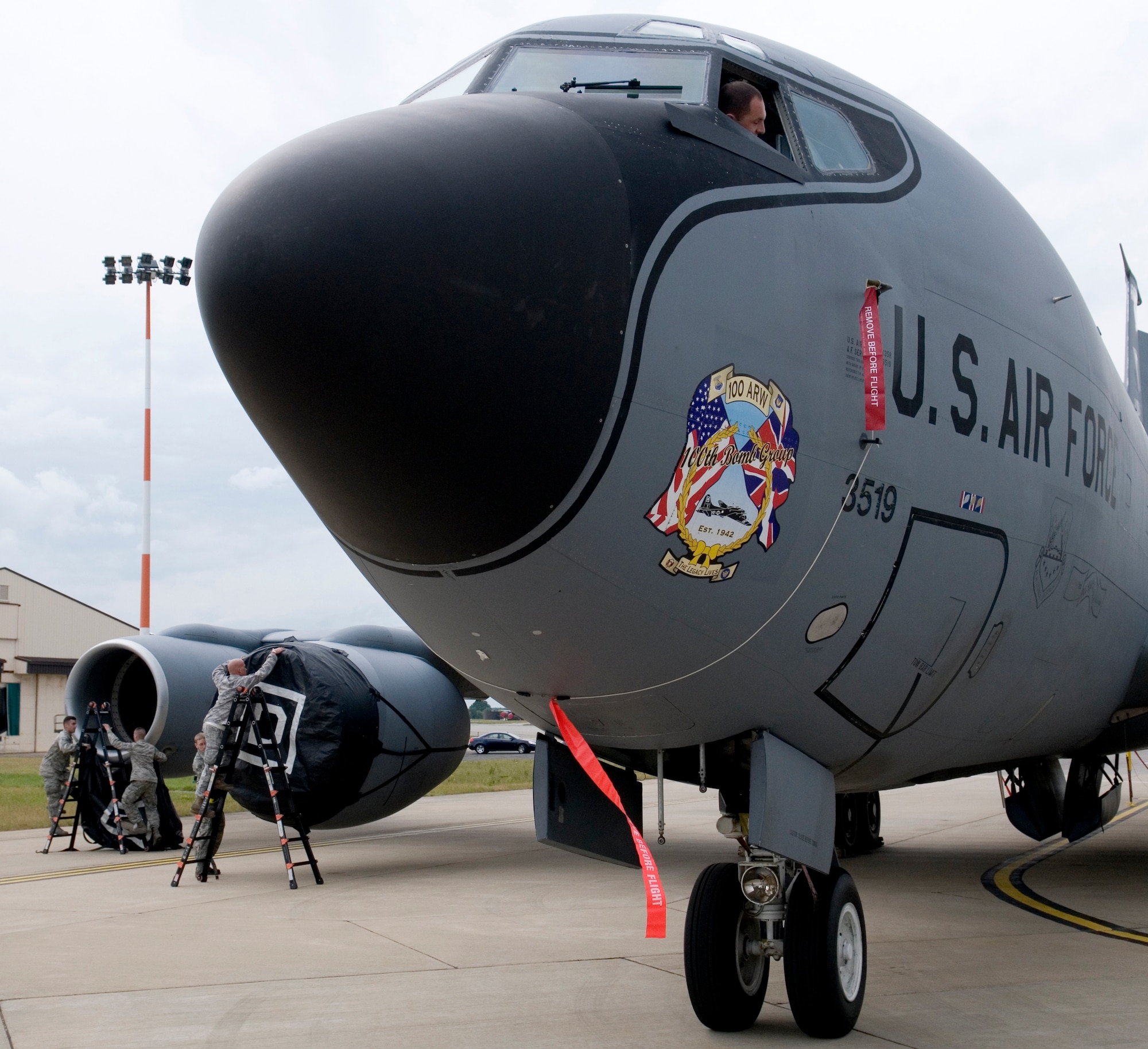 RAF MILDENHALL, England – 100th Aircraft Maintenance Squadron personnel install Box D engine covers on aircraft 62-3519 to symbolize its new position as the wing flagship during the farewell ceremony June 7. (U.S. Air Force photo/ Staff Sgt. Jerry Fleshman)