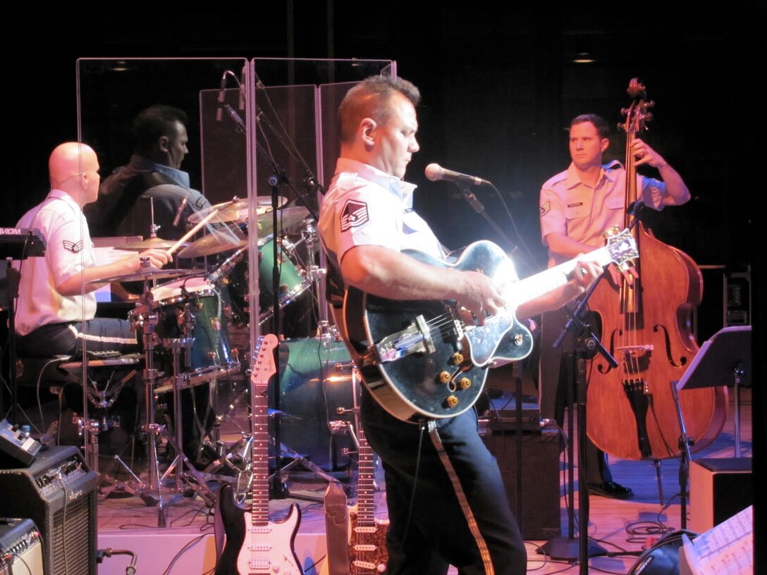 The United States Air Force Band of the Pacific-Asia’s Pacific Trends, performed at the UNESCO Pop Festival in Kodaira City, Japan on 29 May 2010.  The band played a two- hour show with songs from the Beatles, Michael Jackson, the Carpenters, and other American and Japanese favorites.