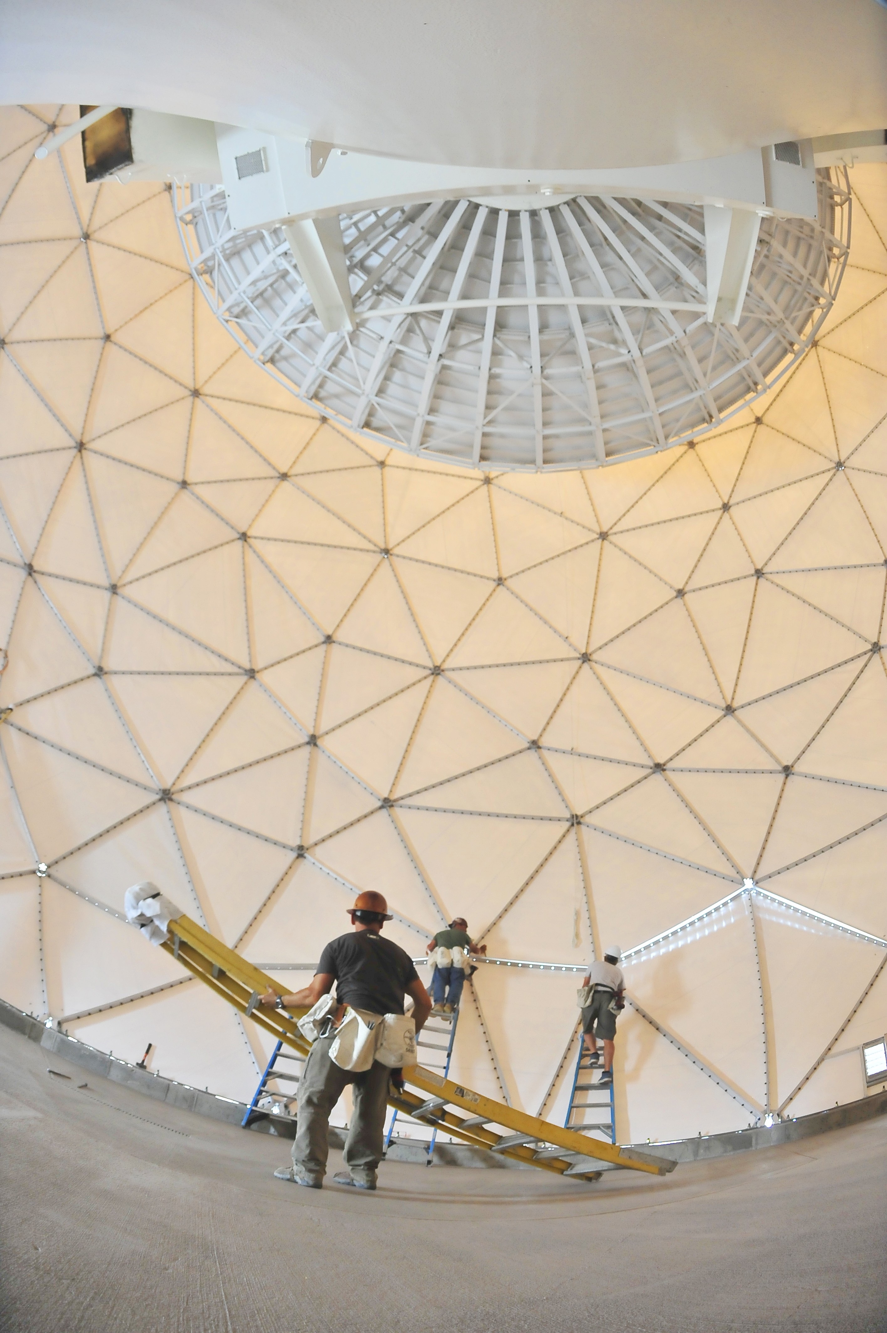 Team Buckley installs radome > Buckley Space Force Base > Article Display