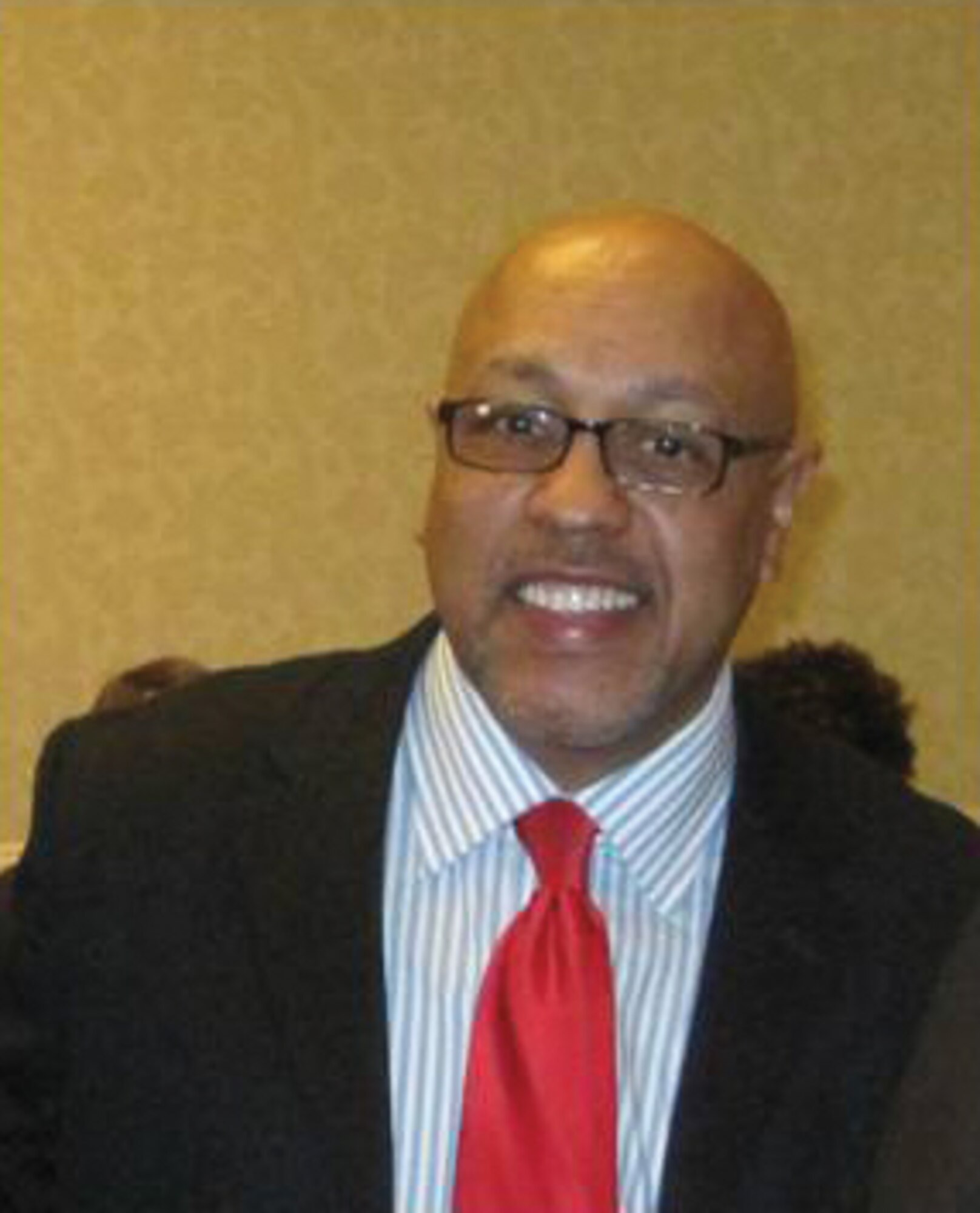 Mr. Ed Lee, AFRL Historically Black Colleges and Universities/Minority Institutions program manager, recently delivered a presentation on AFRL opportunities to 2010 Member University Professional Institute Conference goers. (AFRL image)