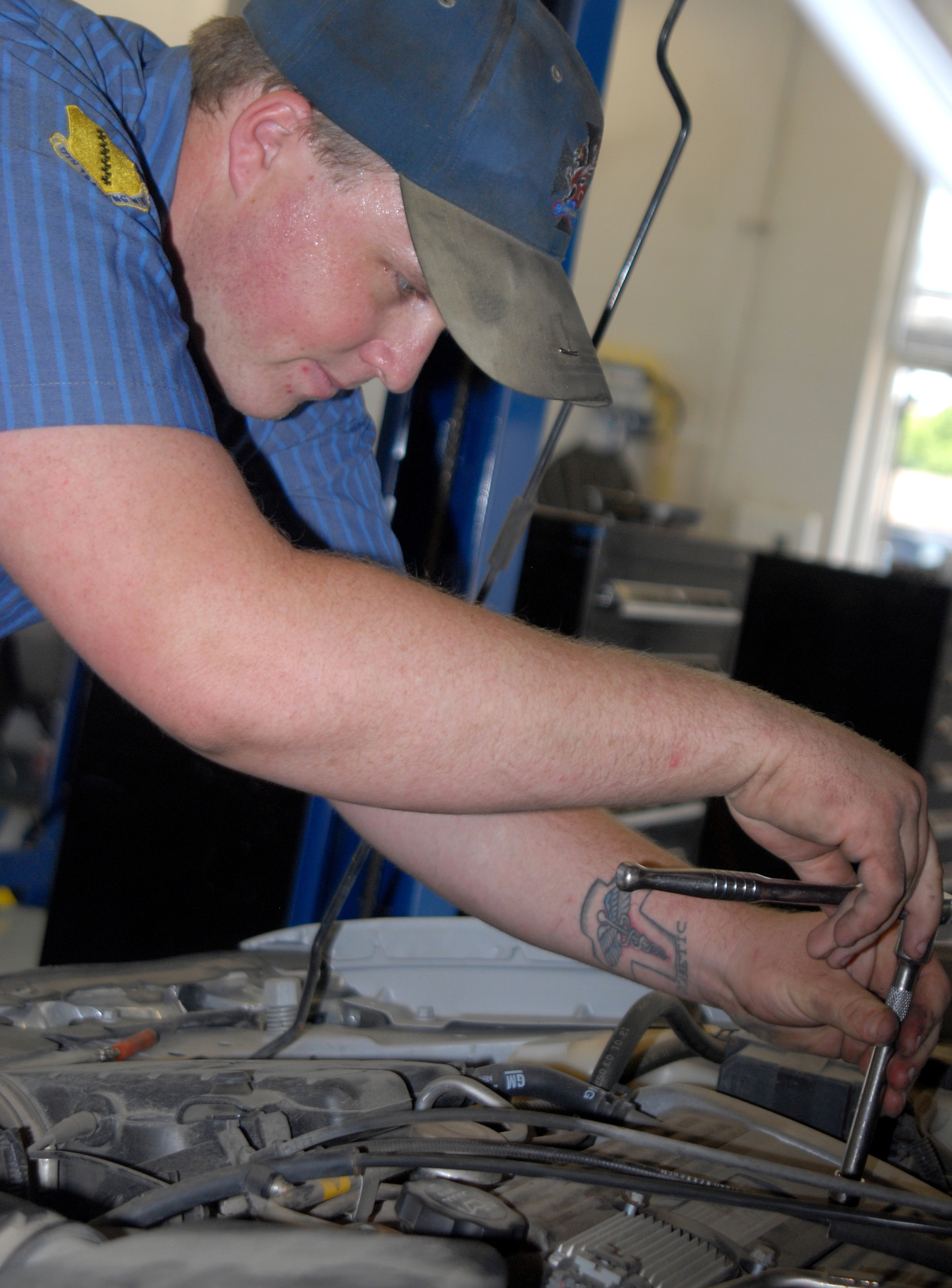 Auto Hobby Shop keeps your car running > Goodfellow Air Force Base