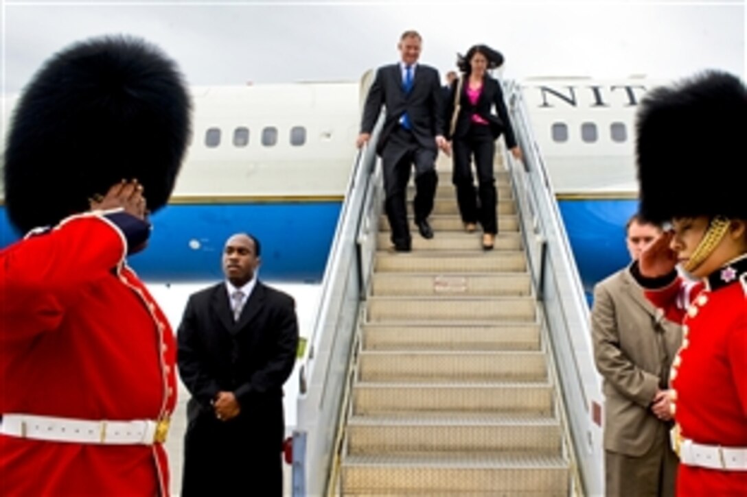 Deputy Defense Secretary William J. Lynn III and his wife Mary Murphy, arrive at the Ottawa Macdonald-Cartier International airport in Ottawa, Canada, June 14, 2010. 

