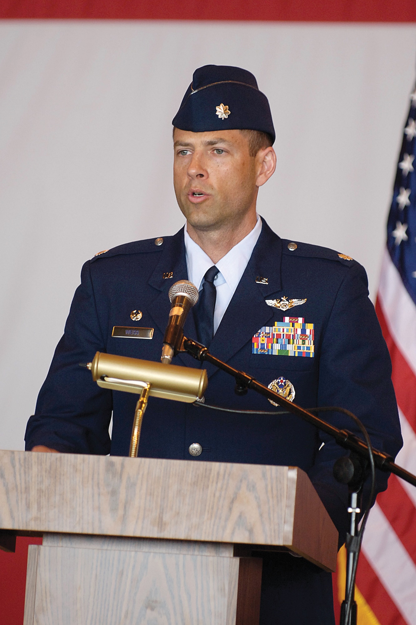Lt. Col. Geoffrey Weiss, took command of the 964th Airborne Air Control Squadron during a ceremony here June 11. (Air Force photo by Margo Wright)
