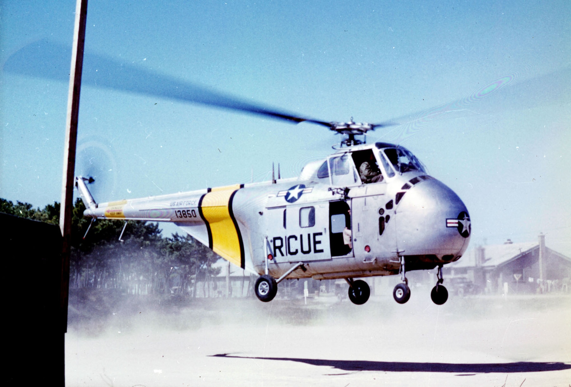The larger and more capable SH-19A supplemented the H-5. (U.S. Air Force photo)