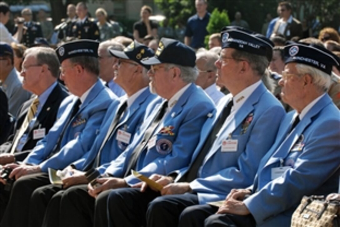 Korean War veterans attend a ceremony in the Pentagon marking the 60th anniversary of the start of the Korean War, Arlington, Va., June 24, 2010.