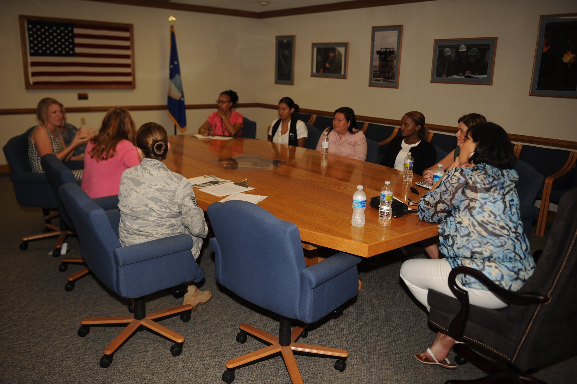 SEYMOUR JOHNSON AIR FORCE BASE, N.C. – Bev Fraser speaks with the wives of deployed and recently-returned Airmen June 17, 2010. Dee Dee Doherty hosted the forum to give the spouses a chance to speak with Mrs. Fraser on ways to improve the current programs that support those left behind while their spouses are away from home. Mrs. Fraser is the wife of commander, Air Combat Command, Gen. William M. Fraser III. (U.S. Air Force photo/Senior Airman Ciara Wymbs)