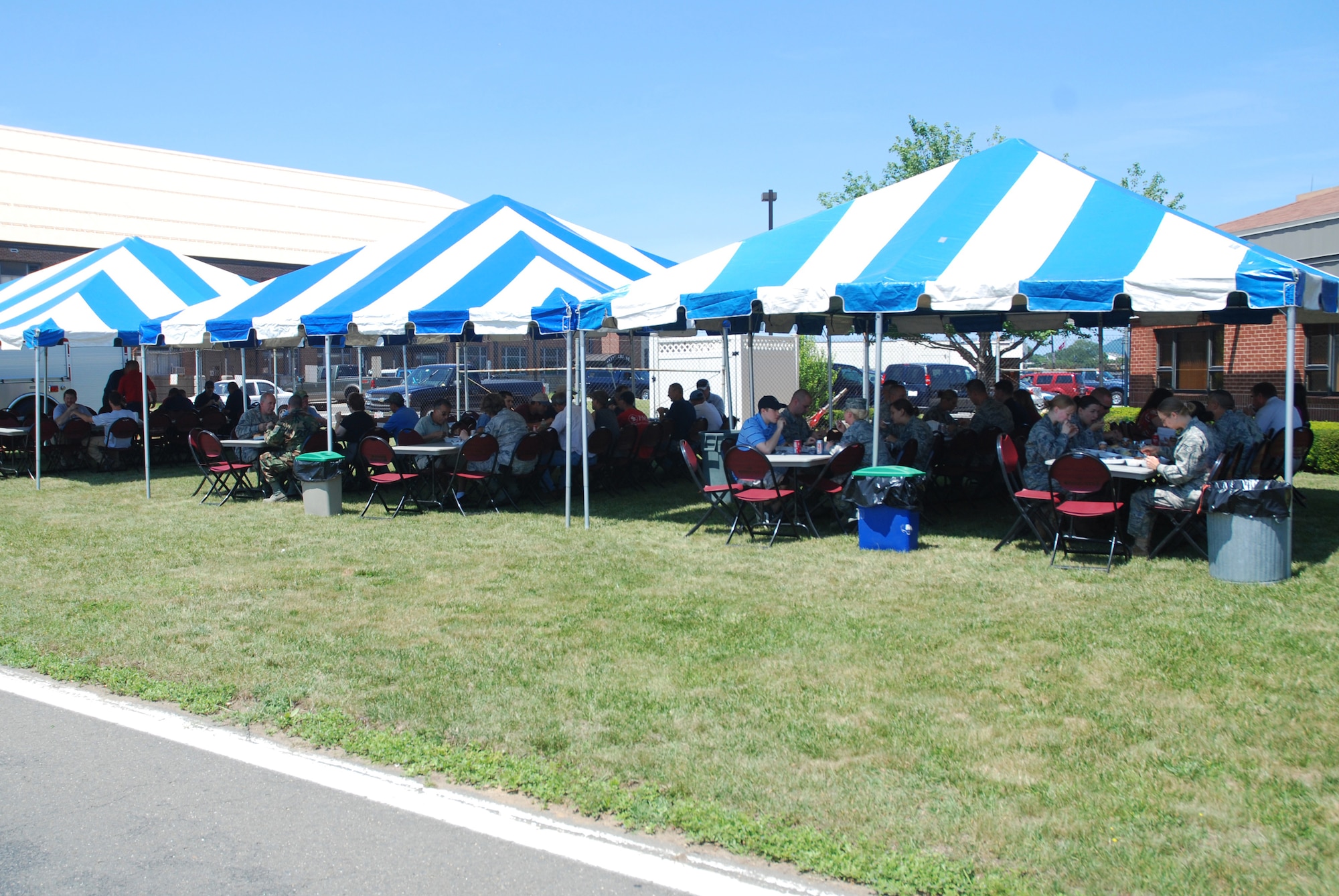 Cookout tents top
