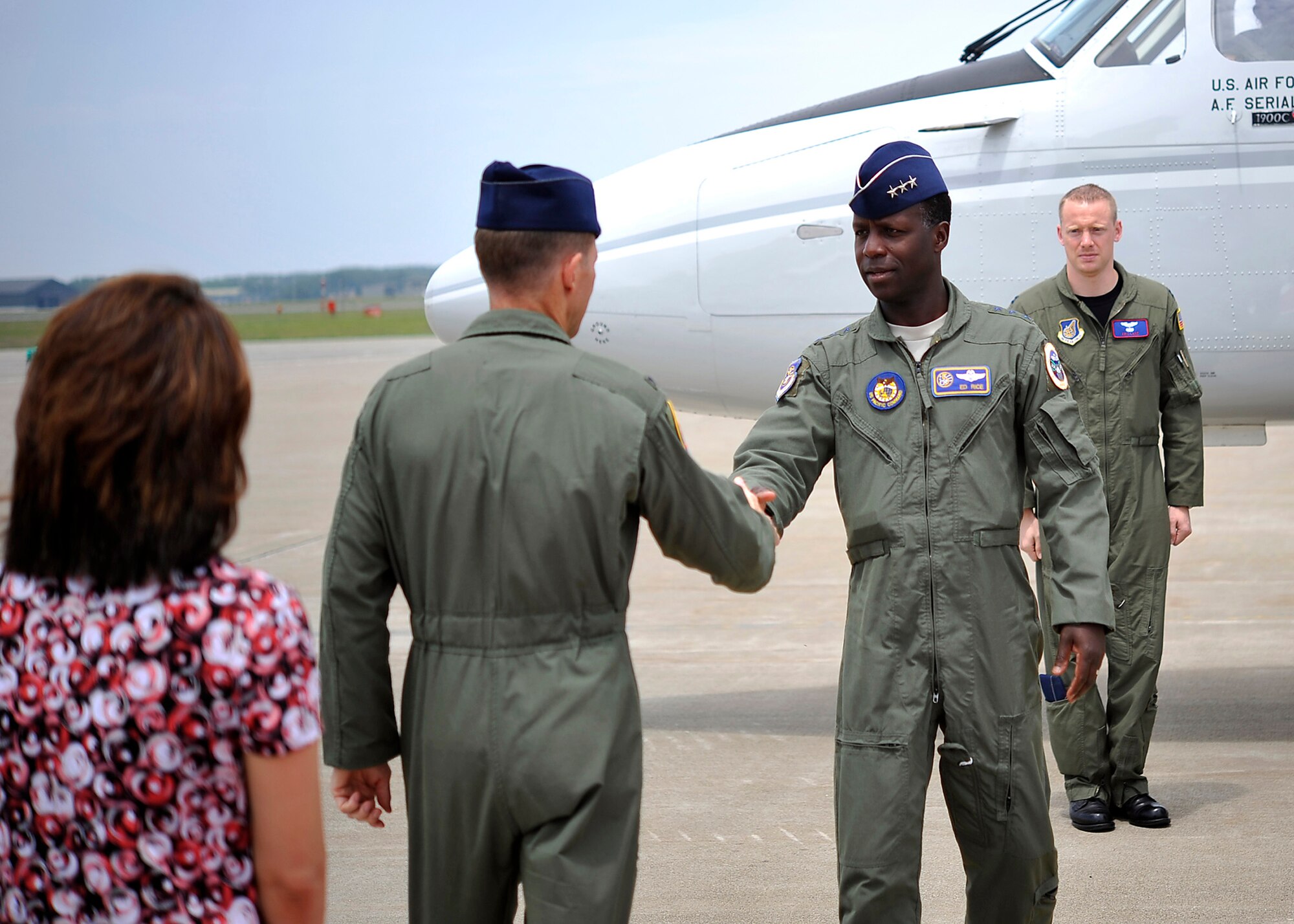 MISAWA AIR BASE, Japan -- Lt. Gen. Edward Rice, U.S. Forces Japan and 5th Air Force commander, shakes hands with Col. David Stilwell, 35th Fighter Wing commander, shortly after arriving here June 27. (U.S. Air Force photo/Staff Sgt. Chad C. Strohmeyer)