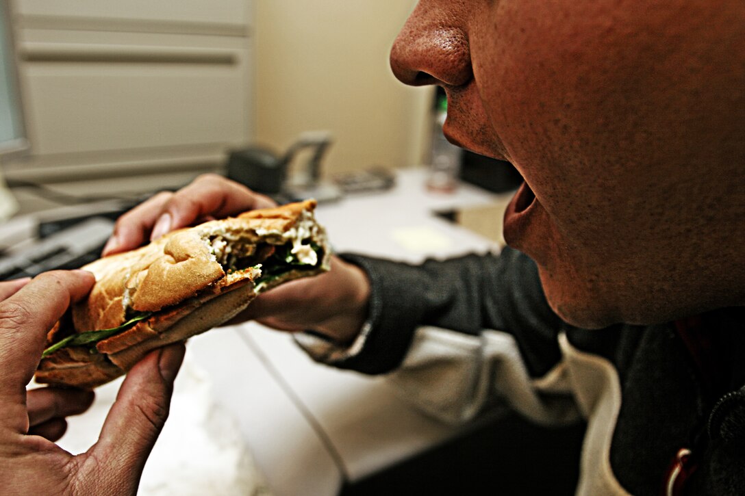 RECRUITING STATION OKLAHOMA CITY - A sandwich like this one would only run a recruiter 320 calories, 4.5 grams of fat, 49 carbohydrates and 23 grams of protein. There are several restaurants that offer meal choices like this one that are just as fast and convenient as a burger joint. The balance of nutrition in these types of meal items provided the eater with enough energy to sustain vigorous activity while not overdoing it in the areas of excessive fats and simple sugars which can lead to unhealthy weight gain.