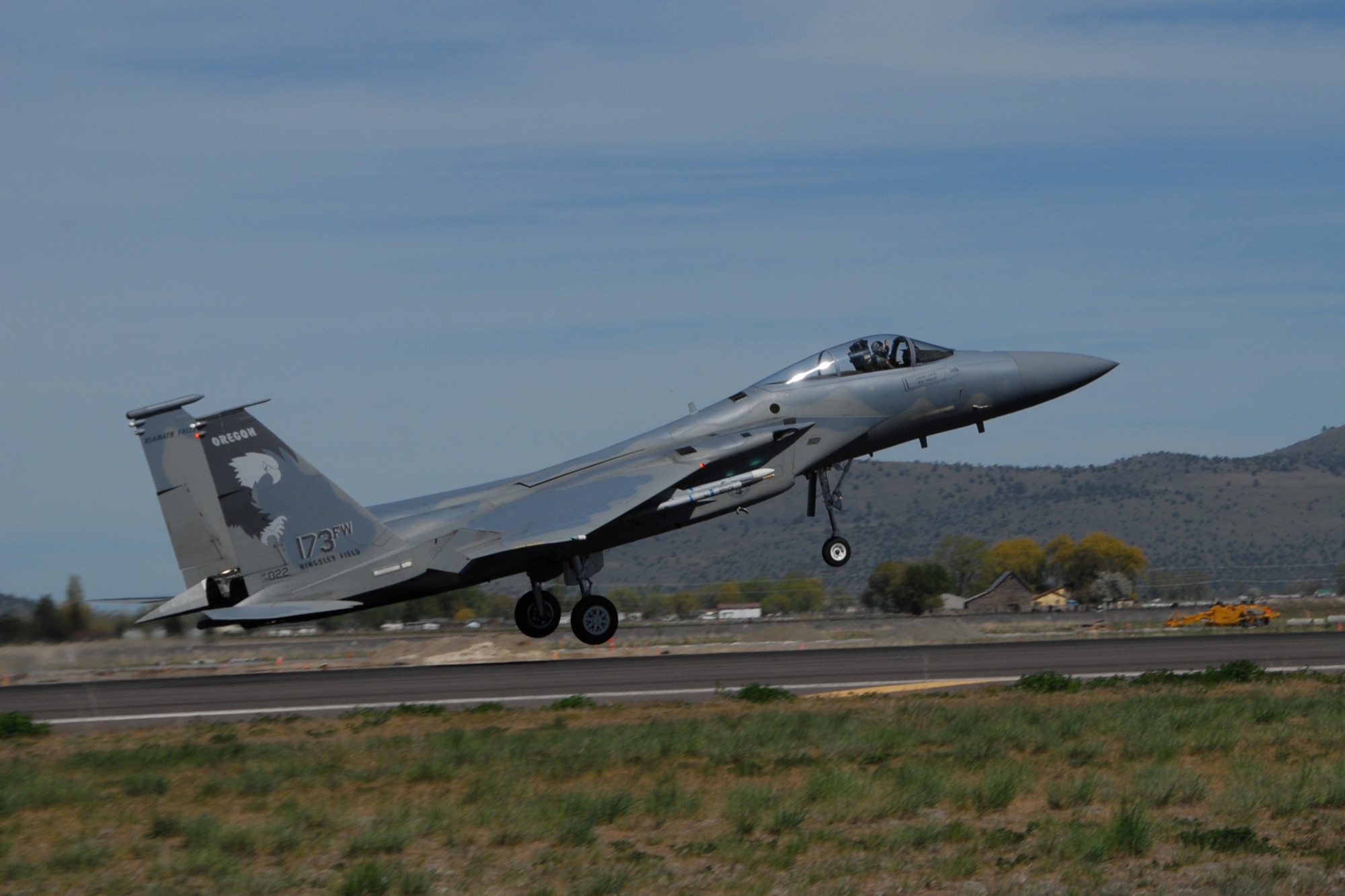 An Ore. Air National Guard F-15 Eagle lands  on the runway at Kingsley Field, Klamath Falls, Ore. following a routine training mission May 17, 2008.  (U.S. Air Force photo by Tech. Sgt. Jennifer Shirar, Released)