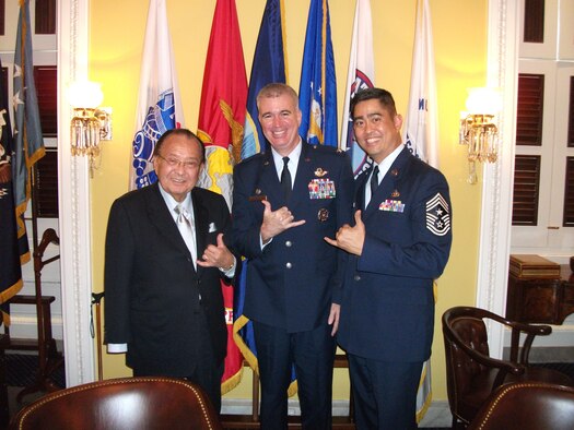 Col. Robert Huston, 624th Regional Support Group commander, and Chief Master Sgt. Brian Wong, 624th RSG command chief, meet with U.S. Sen. Daniel Inouye, Hawaii, Feb. 5, on Capitol Hill, Washington, D. C, While in the nation's capitol, Colonel Huston and Chief Wong attended the 2010 Senior Leaders conference. (Courtesy photo)