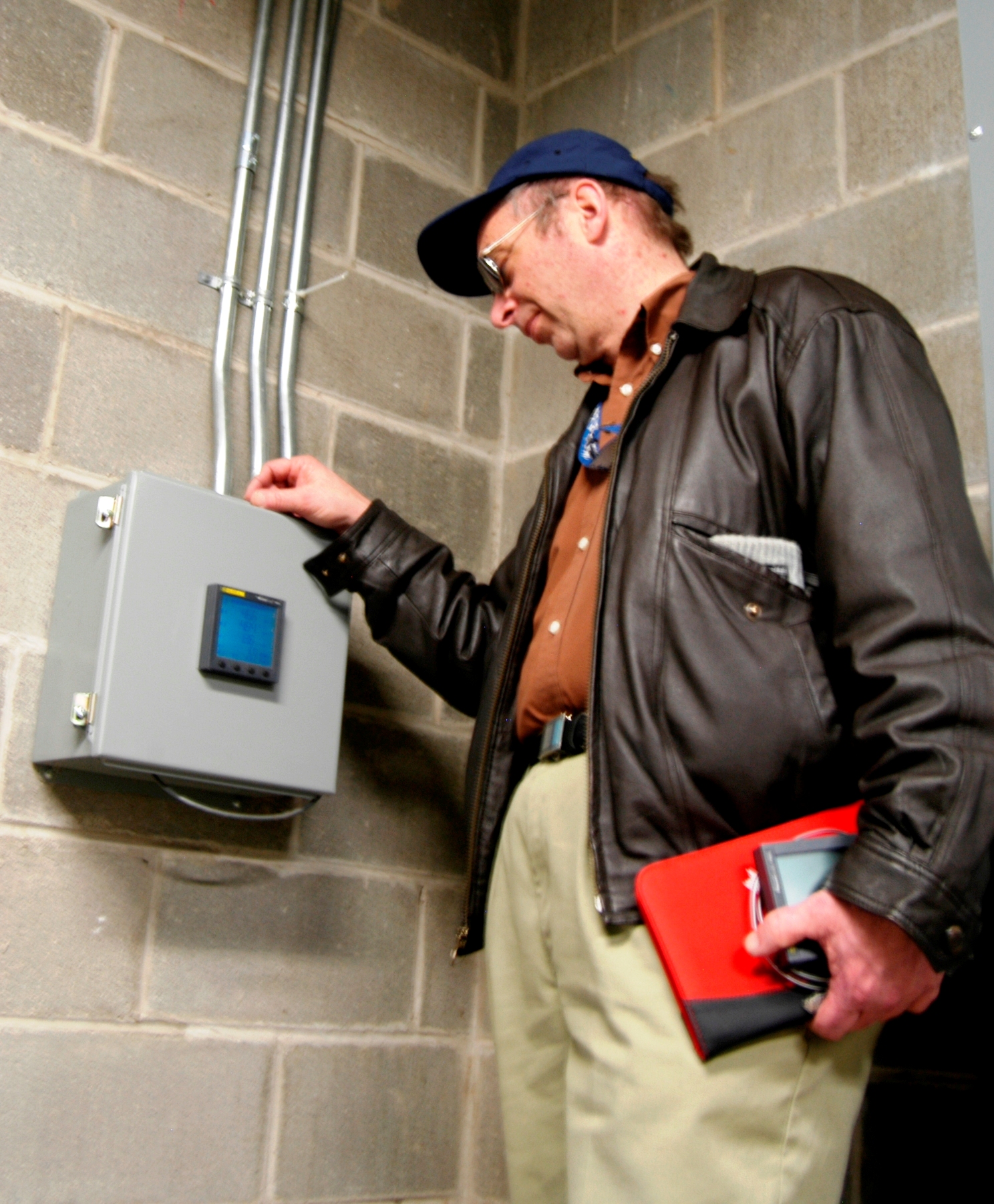 WPAFB facilities make their mark with electrical signatures > United States Marine Corps