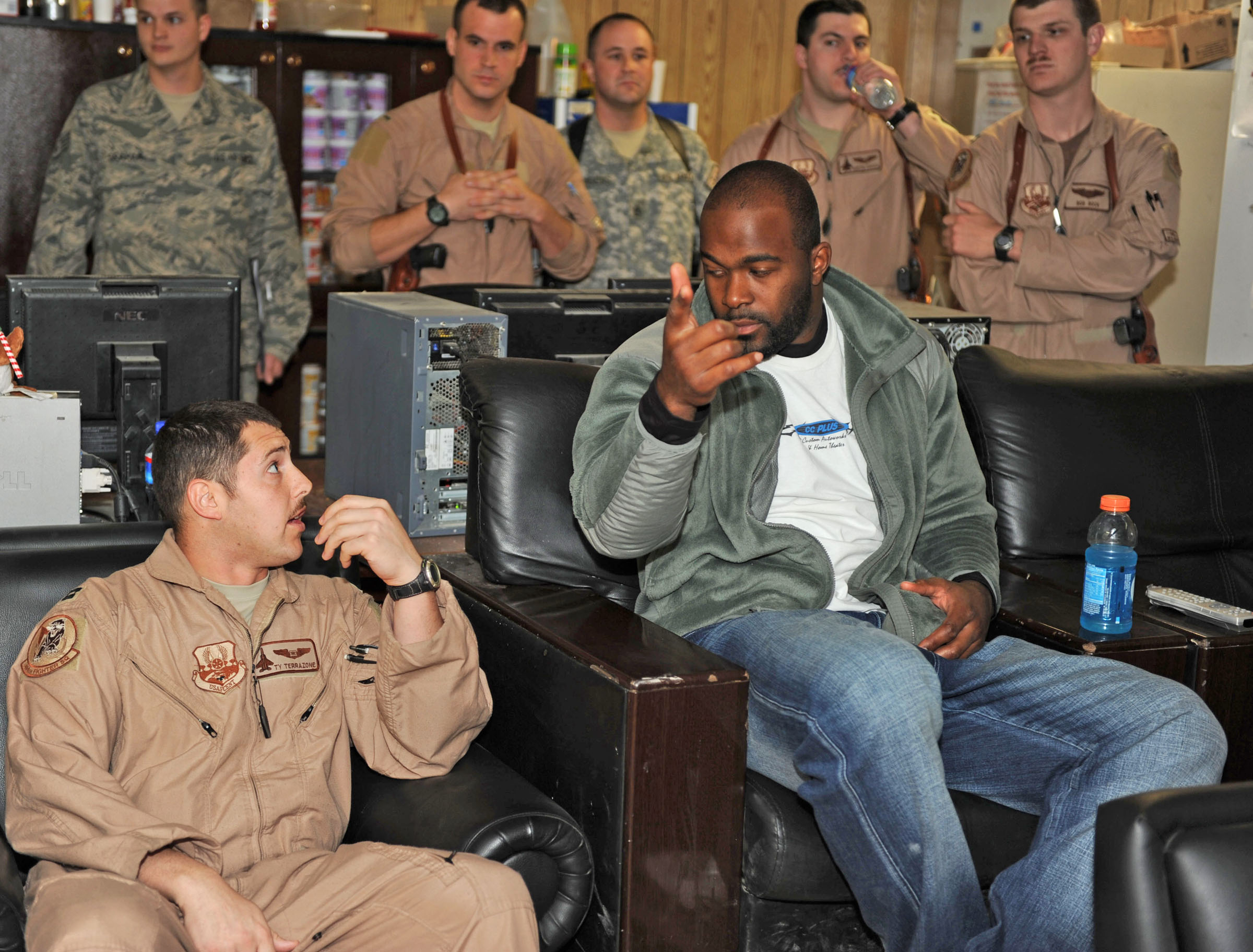 Nfl Players Visit Bagram Airmen Us Air Force Article