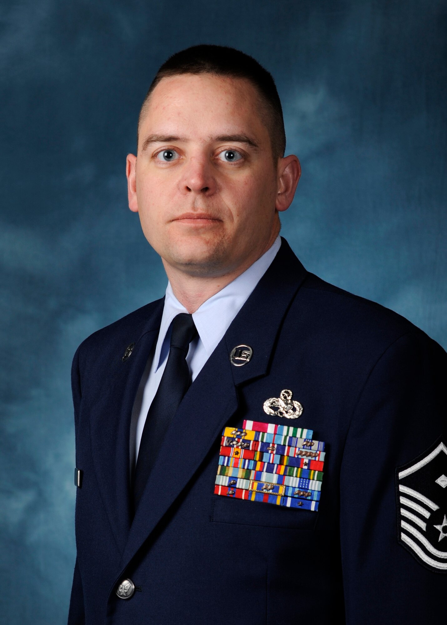 LANGLEY AIR FORCE BASE, Va. -- The 9th Air Force declared Master Sgt. Michael Dyer, 633d Security Forces Squadron first sergeant, the First Sergeant of the Year during the 2009 9th AF Outstanding Performers of the Year banquet March 5 at Seymour Johnson Air Force Base, N.C. Dyer credits the teamwork within the First Sergeants' Council for his win. (Courtesy photo)