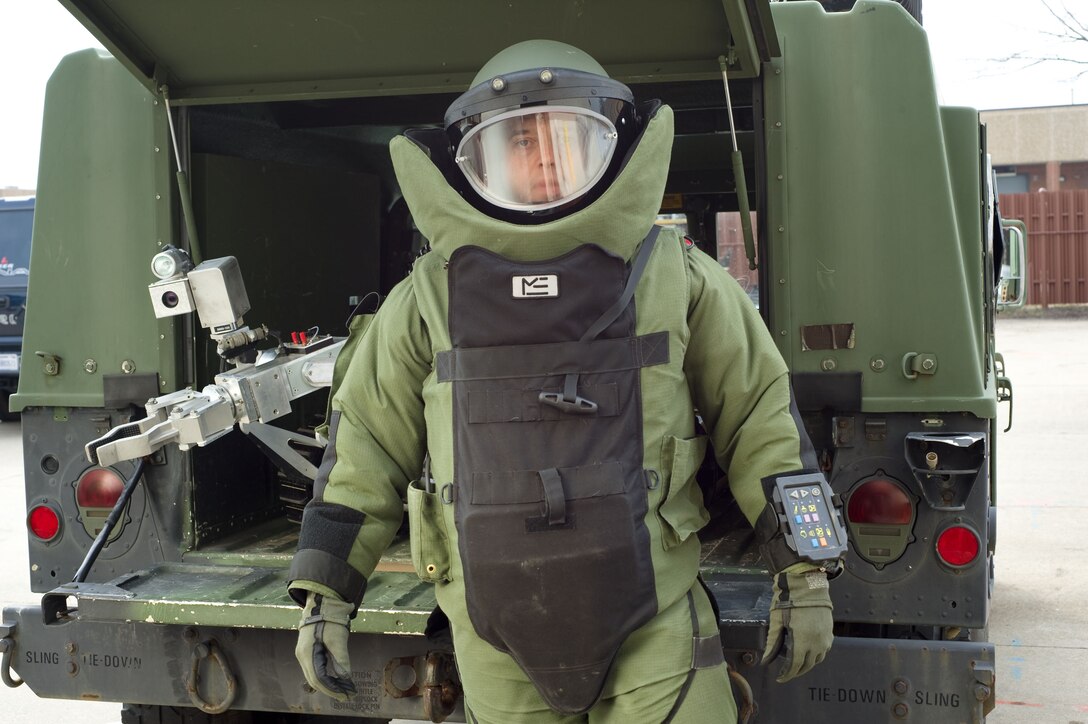 LANGLEY AIR FORCE BASE, Va. – Staff Sgt. Blake Lundstrom, 633d Civil Engineer Squadron Explosive Ordnance Disposal team lead, wears a bomb suit March 10.  EOD provides freedom of movement to ground forces and protection for personnel and property, by disposing of explosive hazards.  (U.S. Air Force photo/Staff Sgt. Barry Loo)
