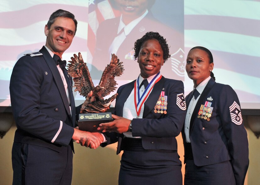 BARKSDALE AIR FORCE BASE, La-- Master Sergeant Keisha L. Yarbrough, 2d Medical Group, won the First Sergeant of the Year category during the 2009 Annual Awards Banquet held here at the Barksdale Club Feb. 12. (U.S. Air Force photo by Staff Sgt. Trina R. Jeanjacques)(RELEASED)
