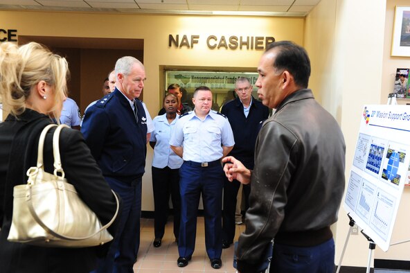 SHAW AIR FORCE BASE, S.C. -- Maj. Gen. William Holland, Ninth Air Force commander, is briefed by Col. Ted Uchida, 20th Mission Support Group commander, about the 20th MSG mission, March 8. General Holland and his wife, Norma, made an official visit to the 20th Fighter Wing. (U.S. Air Force photo/Airman 1st Class Neil D. Warner)