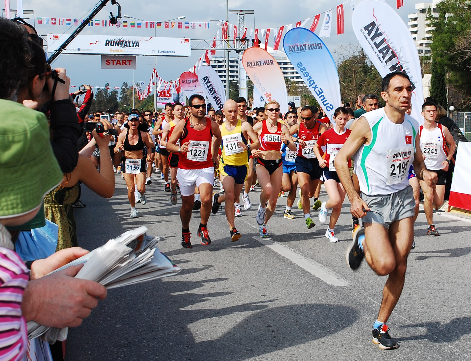 Participants of the Runtalya Marathon dash from the start line Sunday, March 7, 2010 in Antalya, a city in the southern province of Turkey. About 7,000 people, including 11 Incirlik members, participated in the event which included a full marathon, half marathon, 10K race and fun run. (U.S. Air Force photo/Senior Airman Alex Martinez)